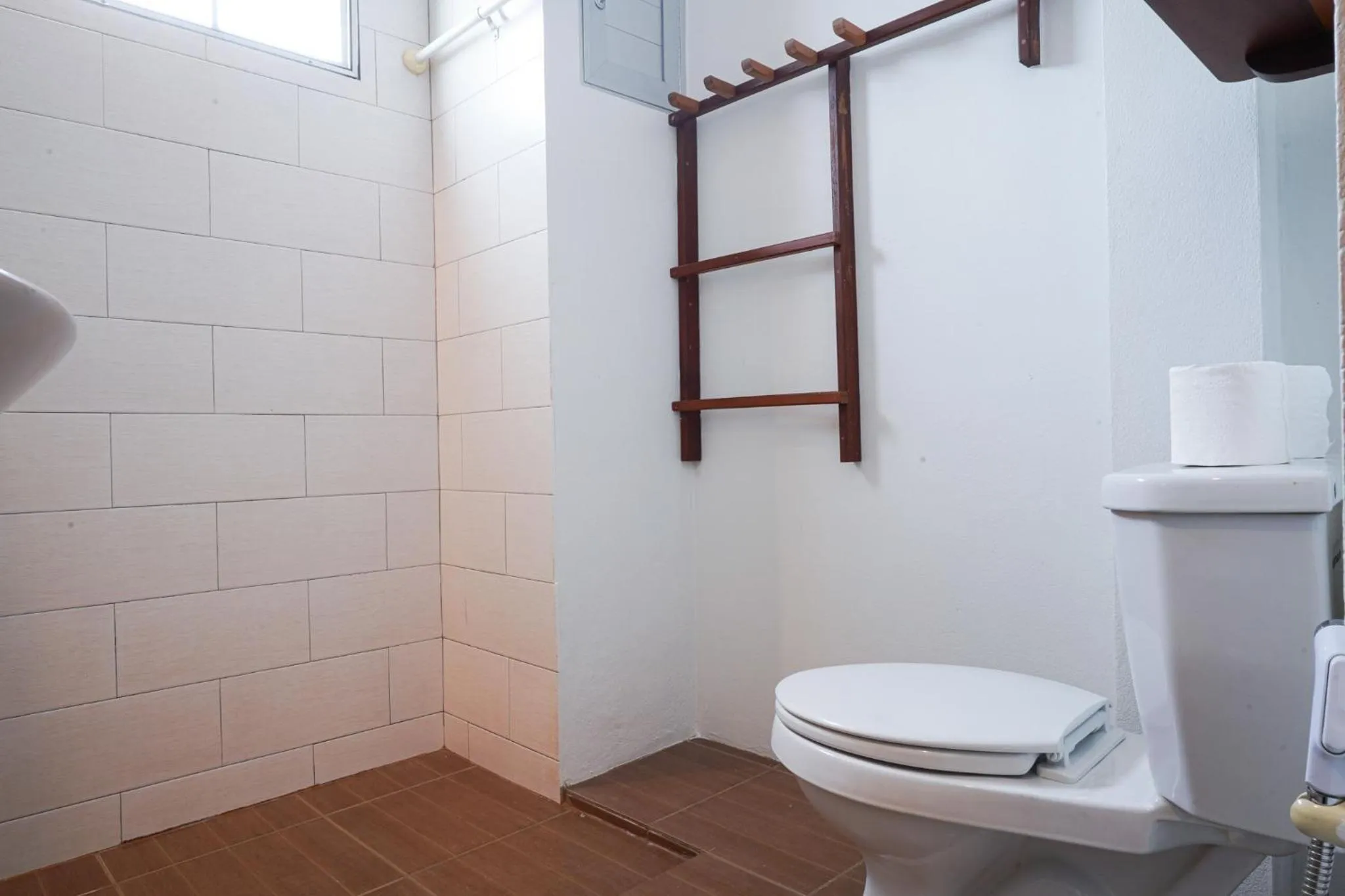 Bathroom in Thanicha Resort Amphawa