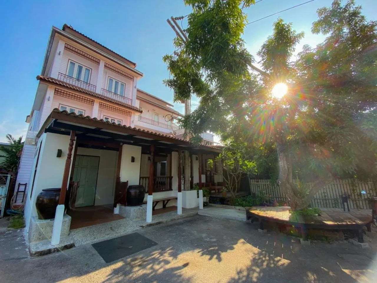 Thanicha Resort Amphawa