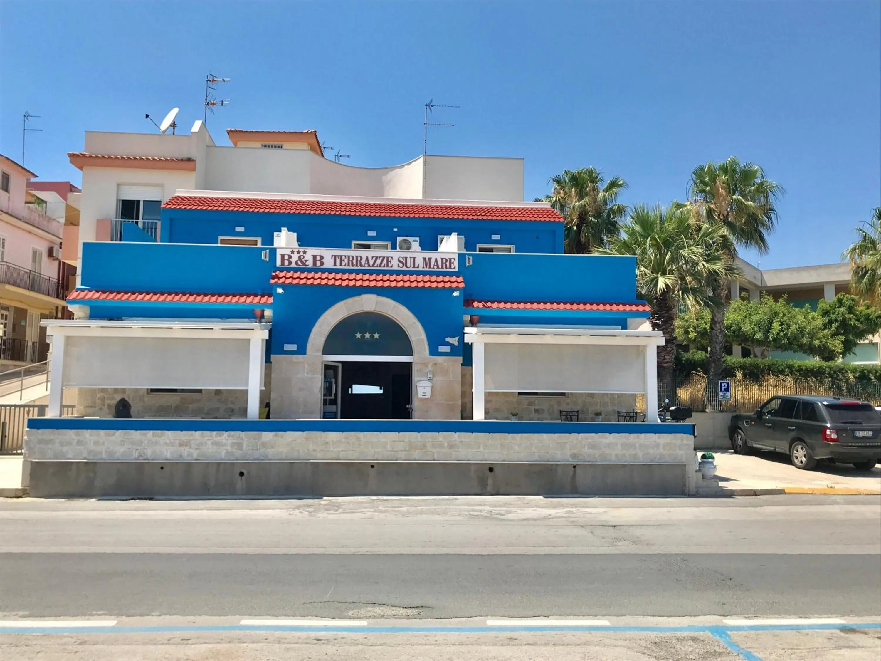 Facade/entrance in Terrazze Sul Mare