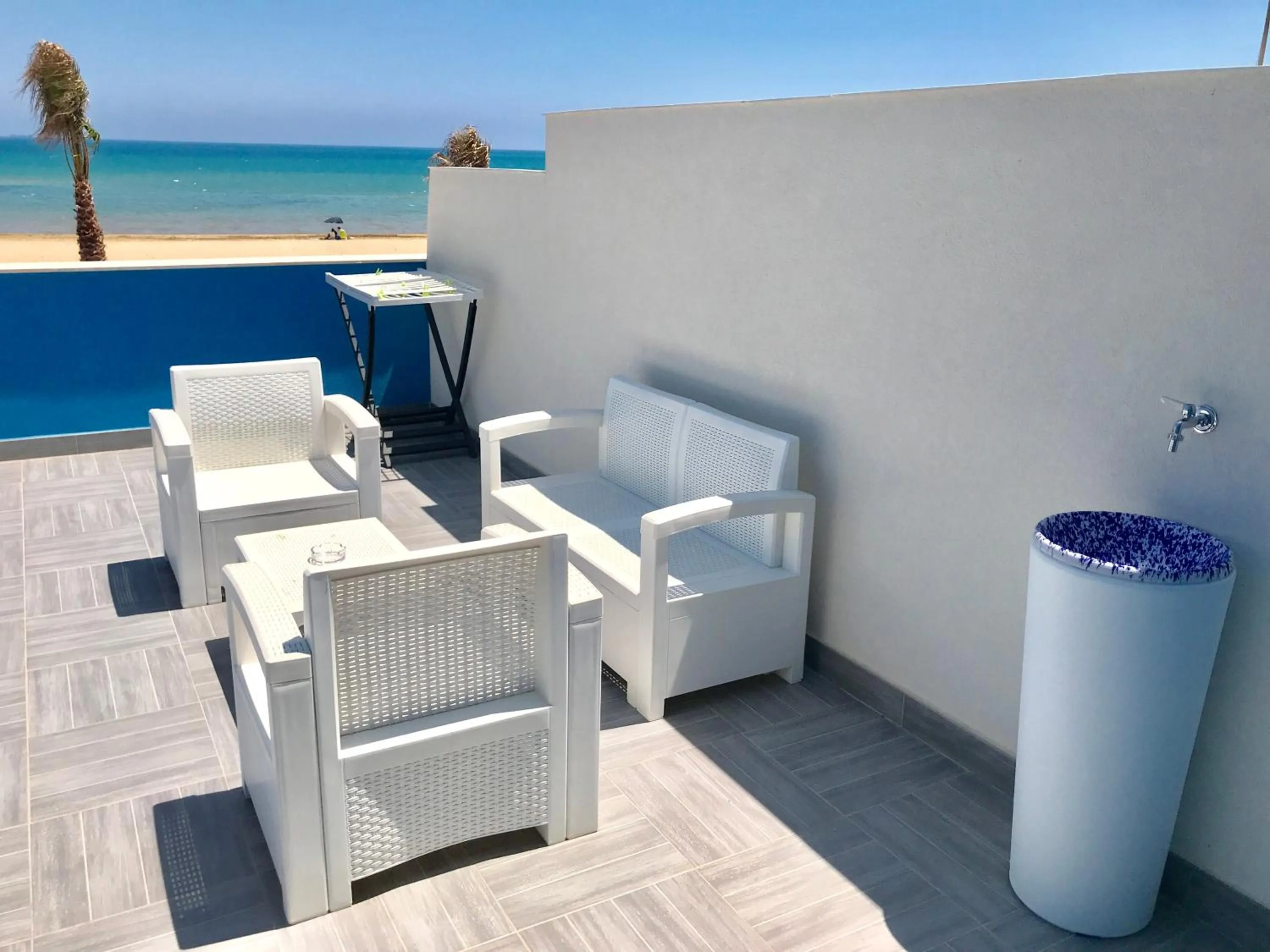 Patio in Terrazze Sul Mare