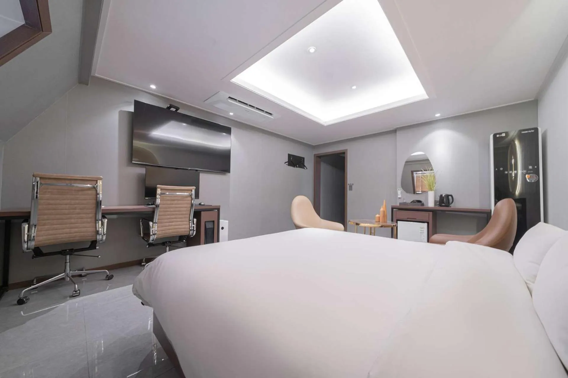 Bed in From H About Hotel Chungju