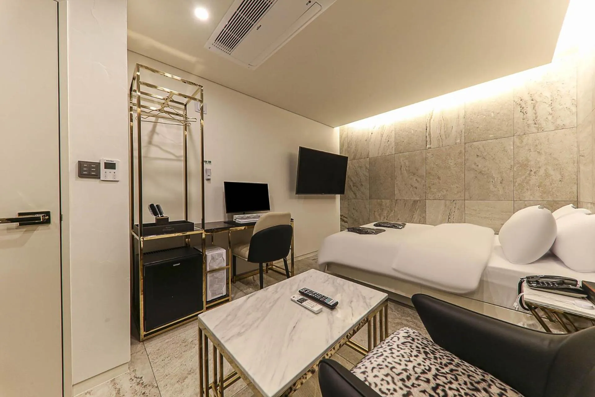 Bed in Heritage31 Hotel