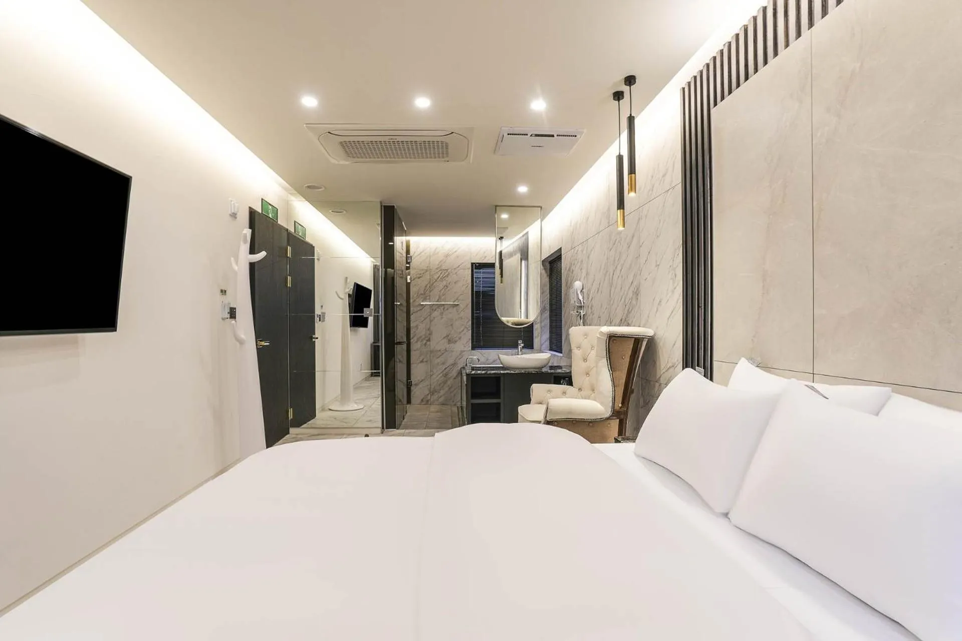 Bed in Heritage31 Hotel