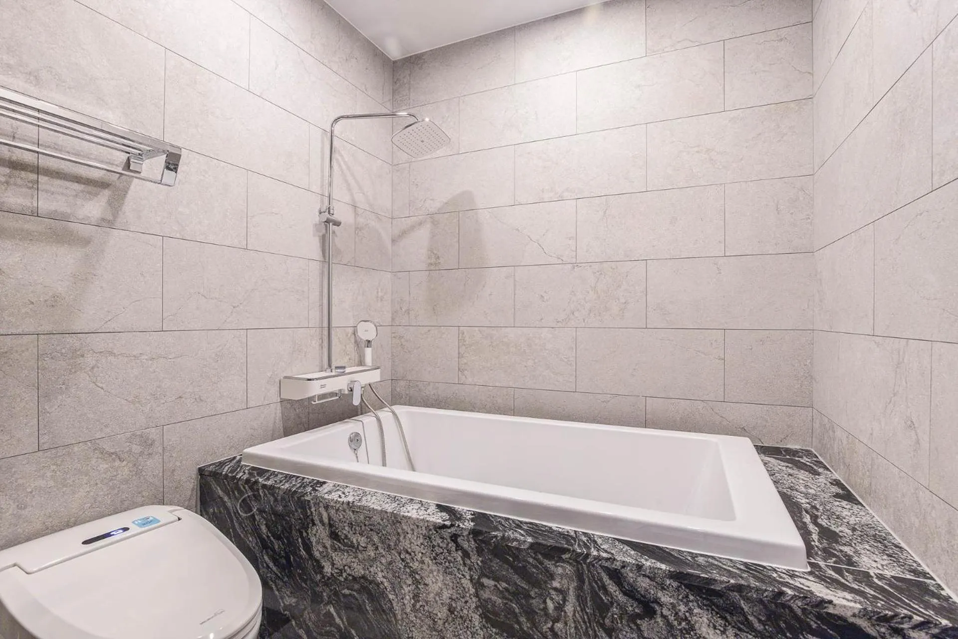 Shower in Heritage31 Hotel