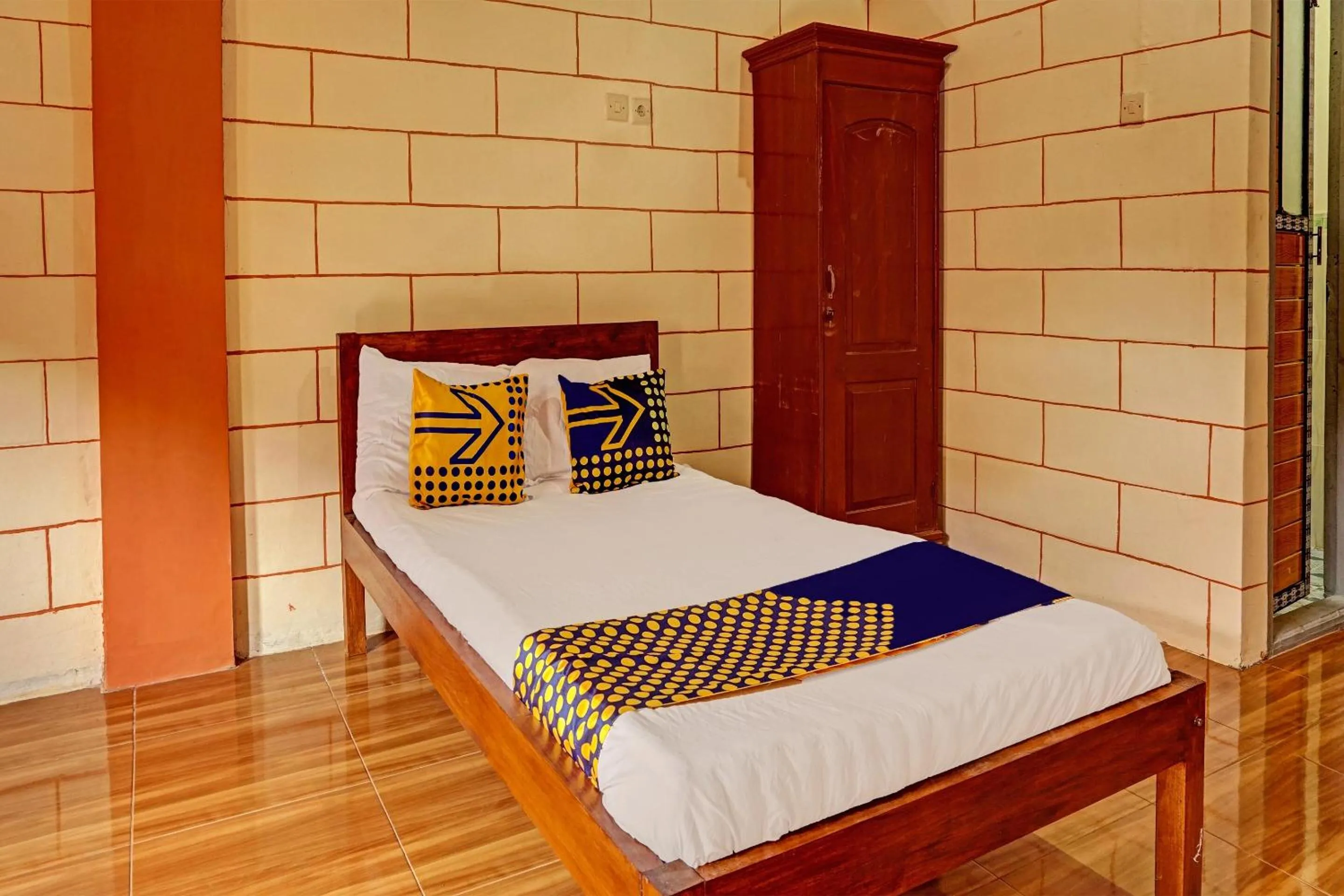 Bedroom, Bed in OYO Life 92568 Penginapan Joglo Syariah