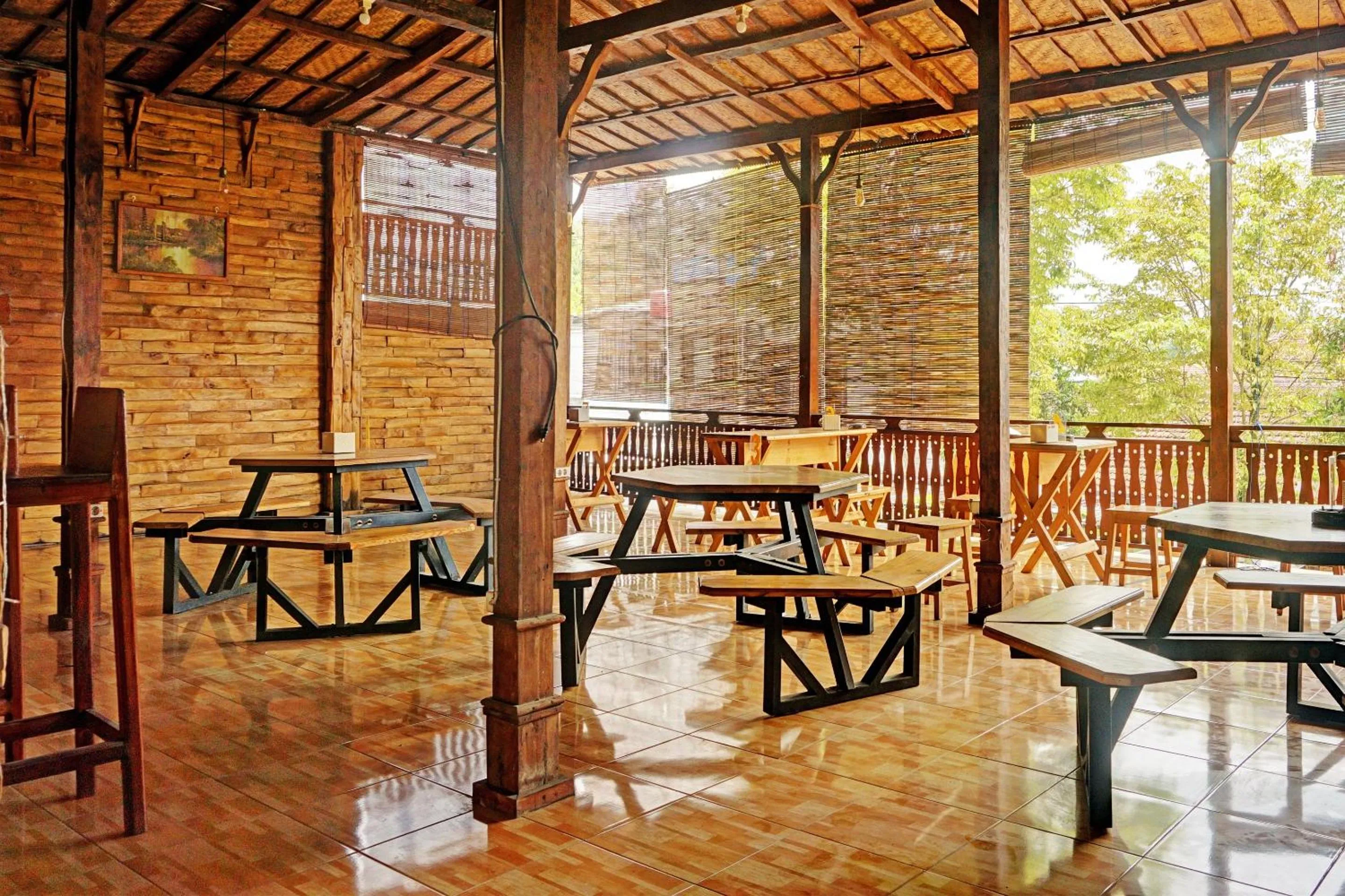 Lobby or reception in OYO Life 92568 Penginapan Joglo Syariah