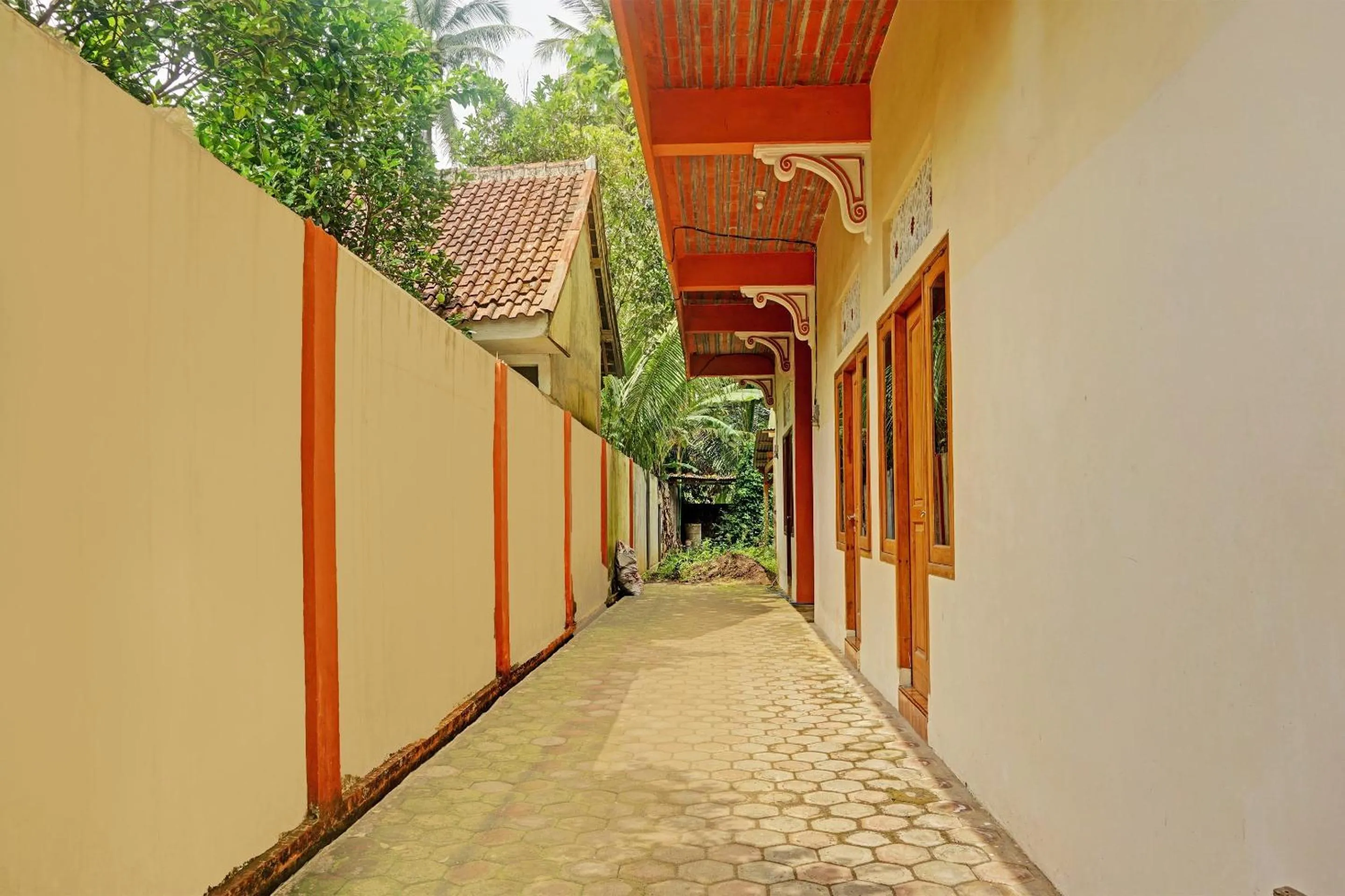 Lobby or reception in OYO Life 92568 Penginapan Joglo Syariah