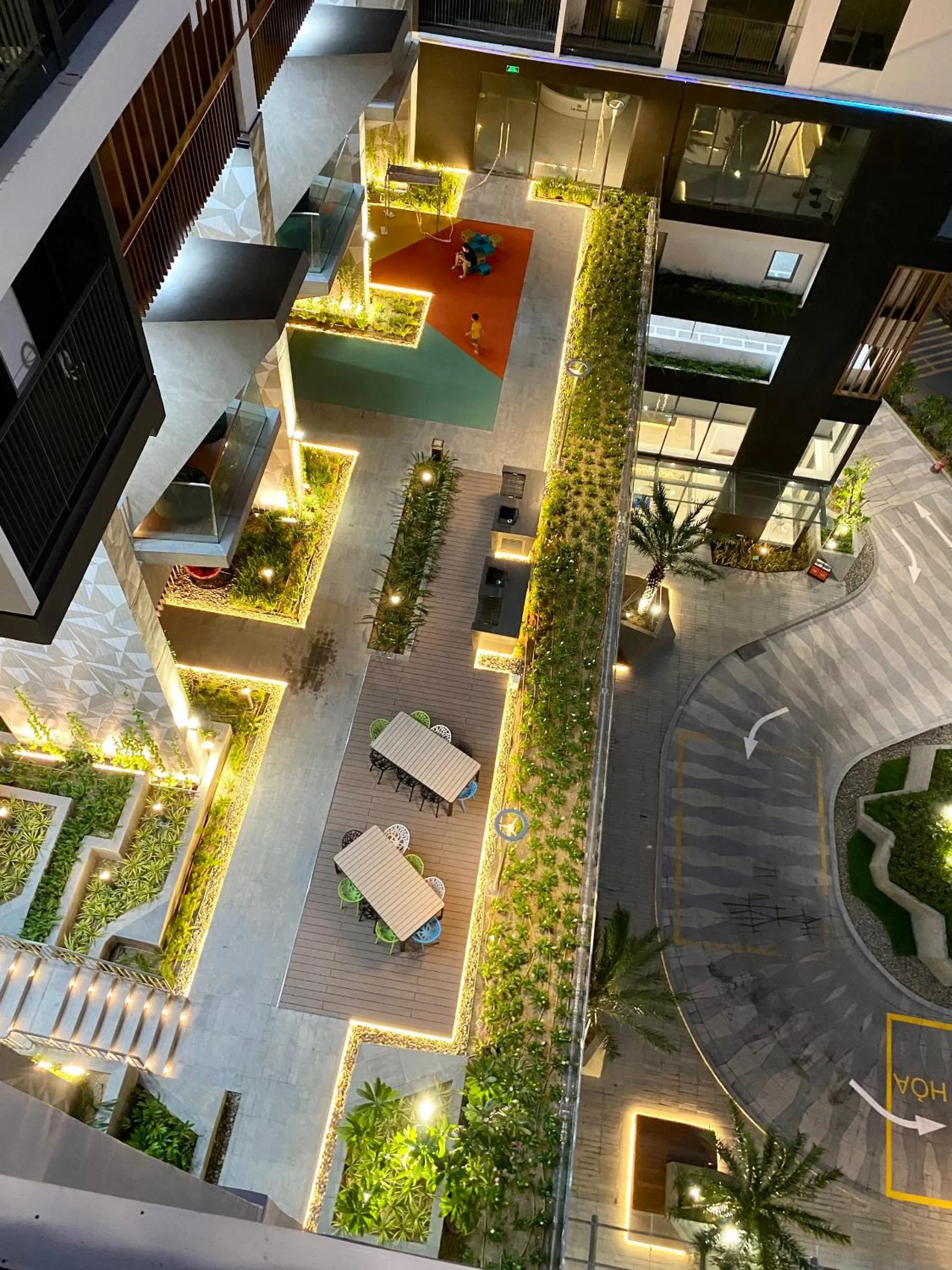 Evening entertainment in The Emerald Golf View