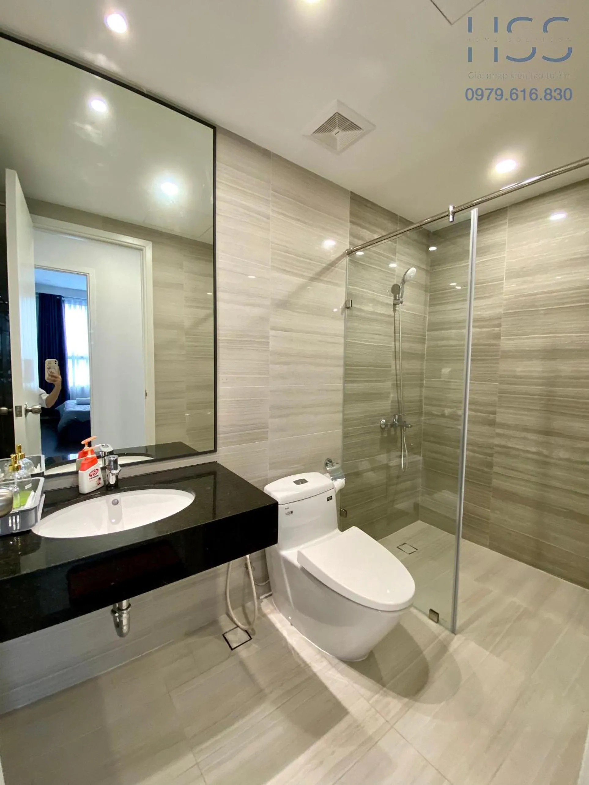 Shower in The Emerald Golf View