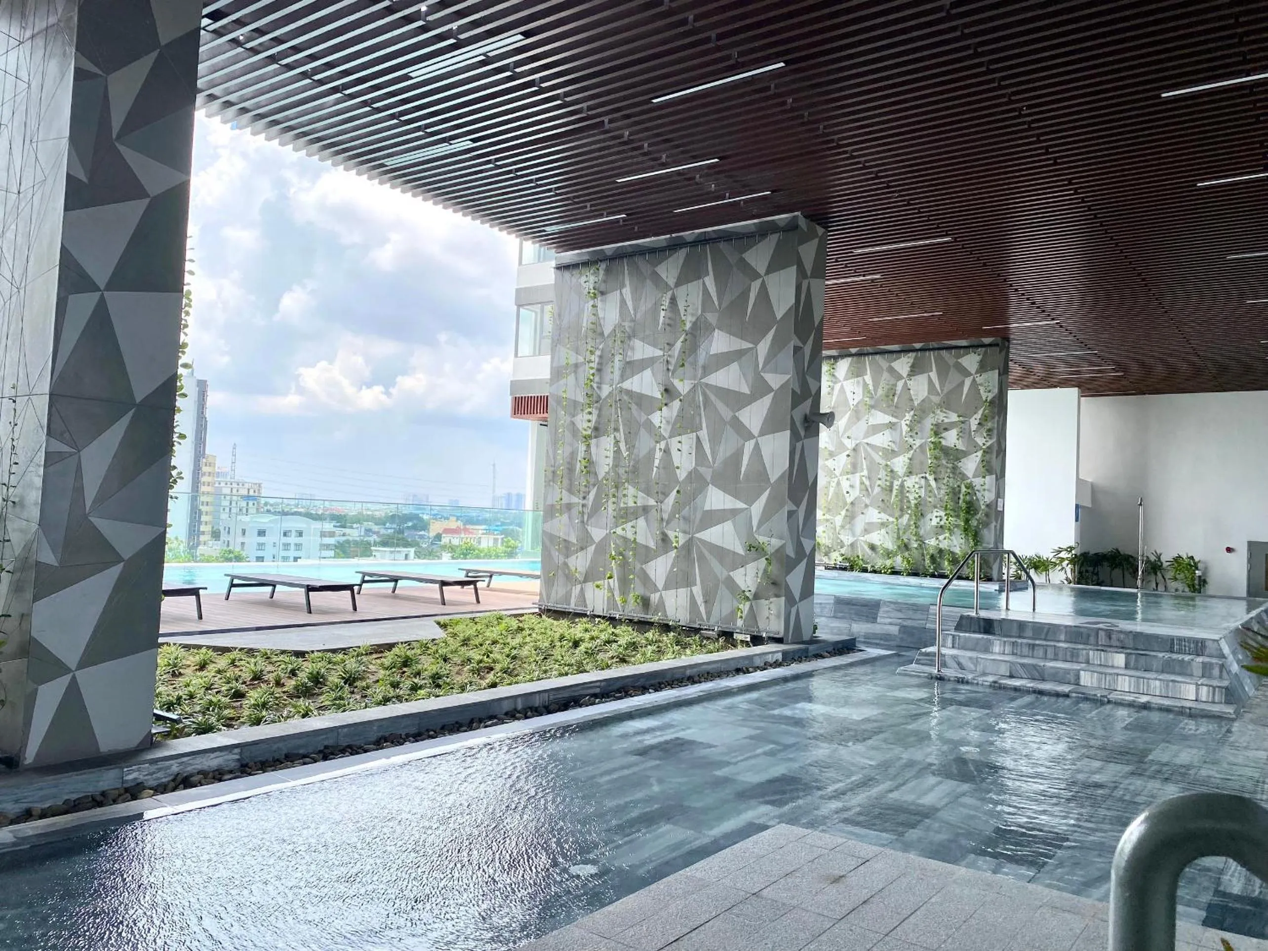 Swimming pool in The Emerald Golf View