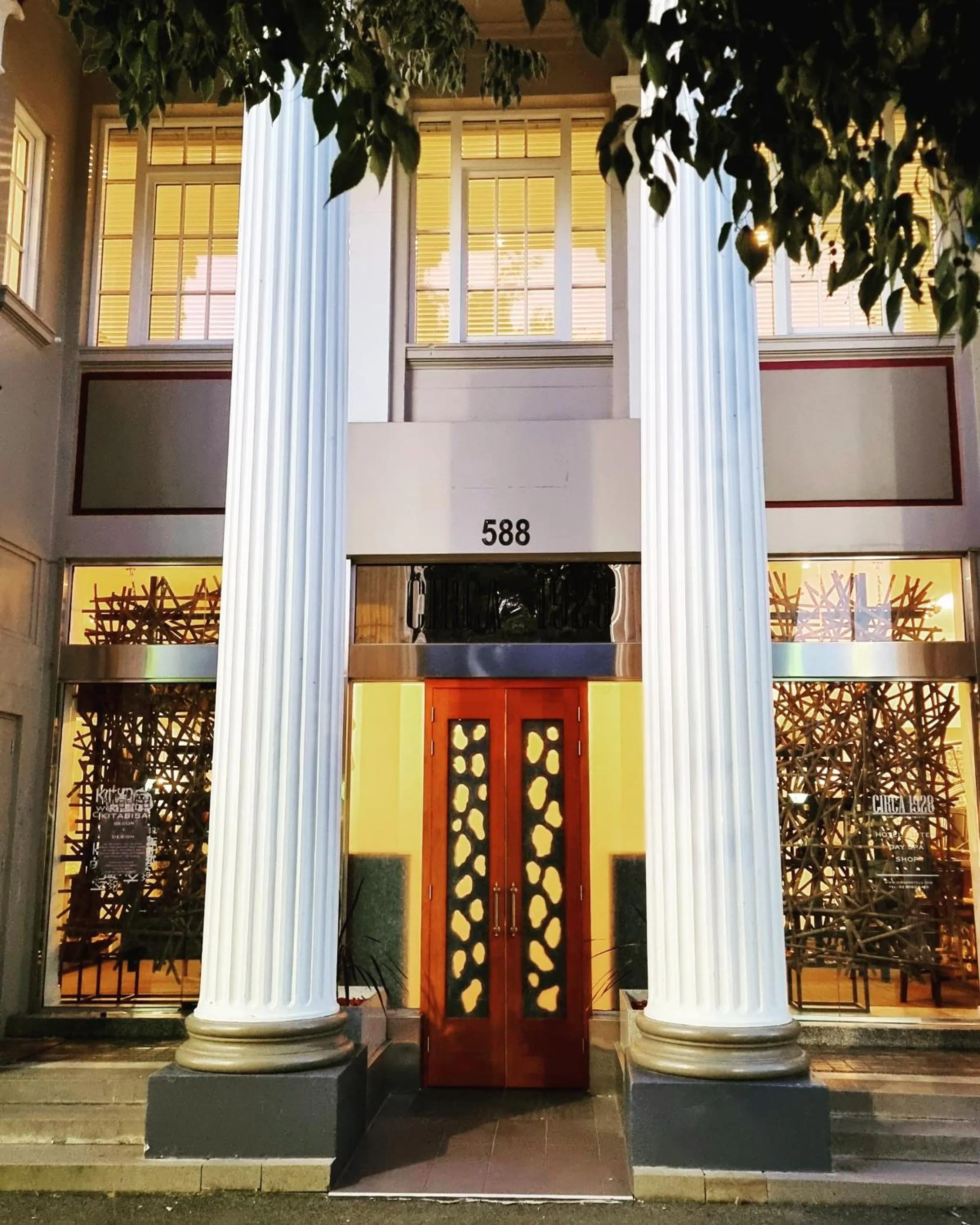 Facade/entrance in Circa 1928