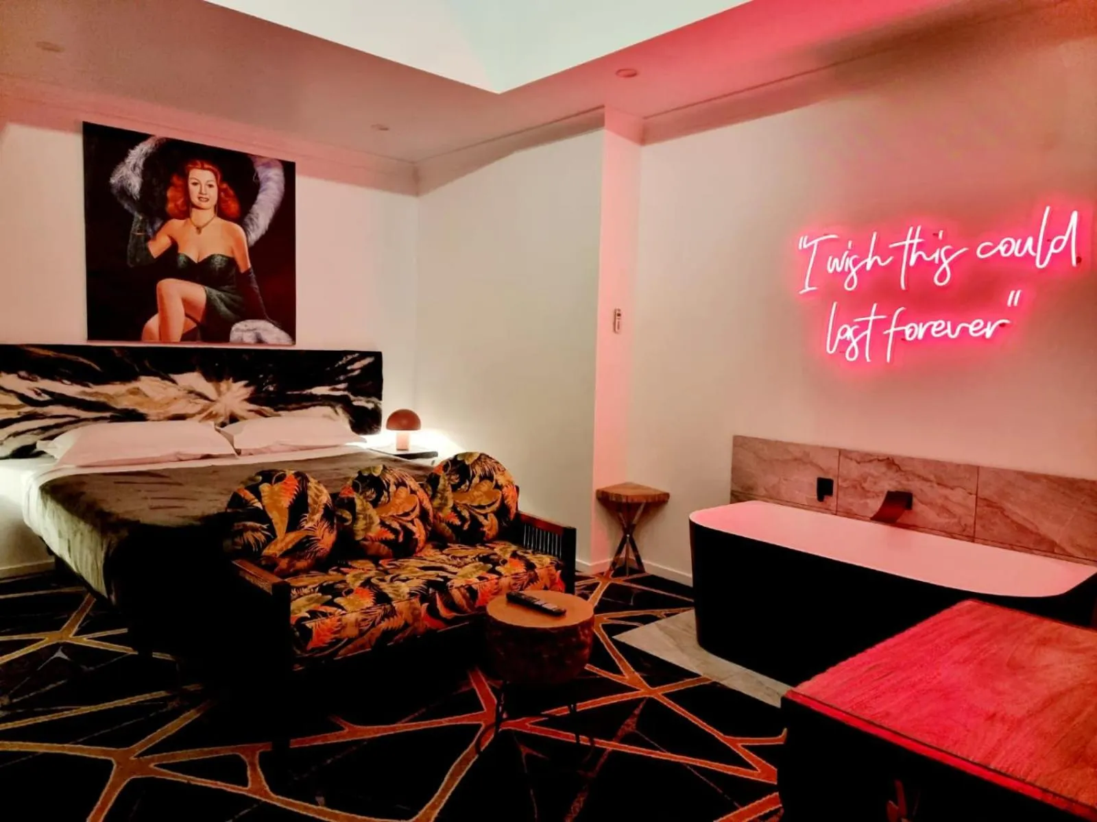 Bedroom, Bed in Circa 1928