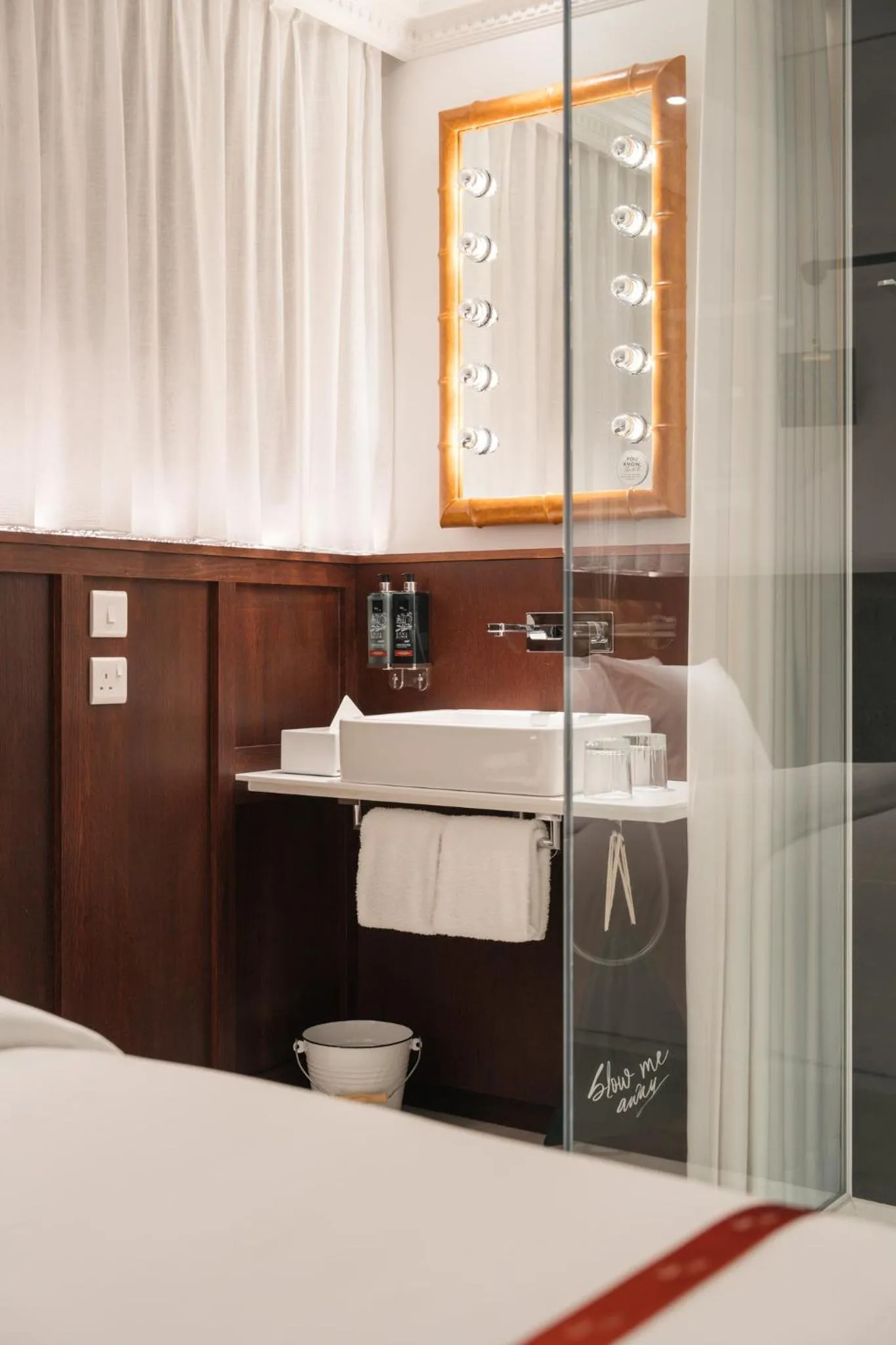 Bathroom, Bed in Ruby Stella Hotel London