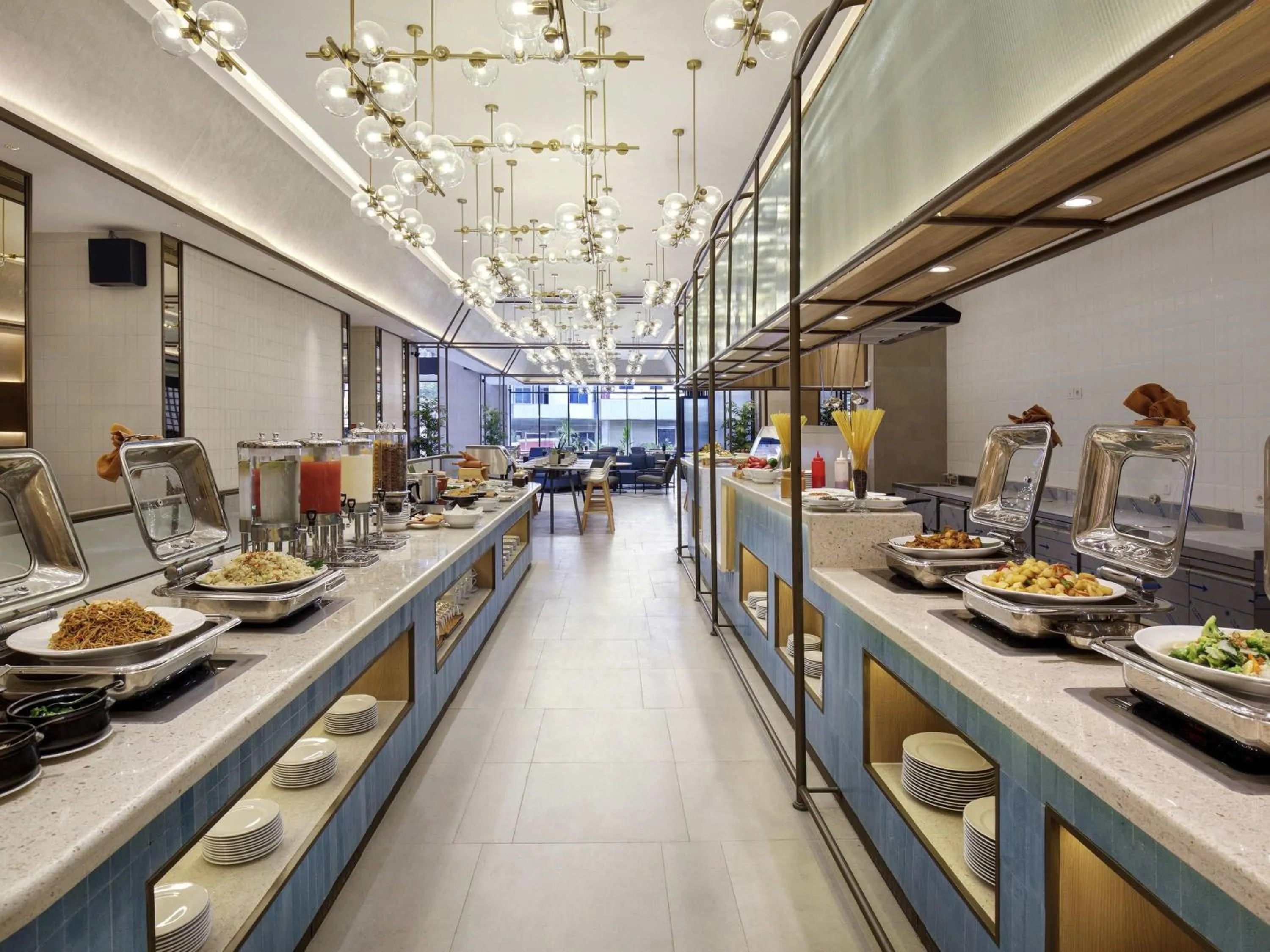 Restaurant/places to eat in ibis Palembang Sanggar