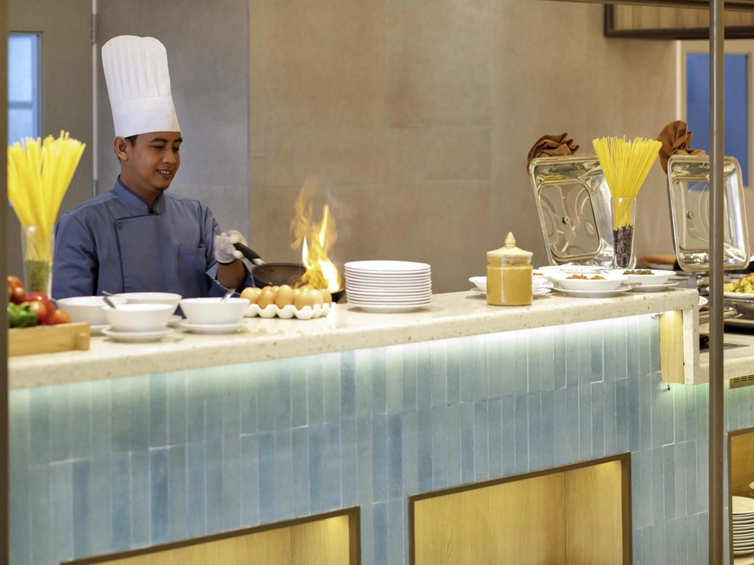 Restaurant/places to eat in ibis Palembang Sanggar