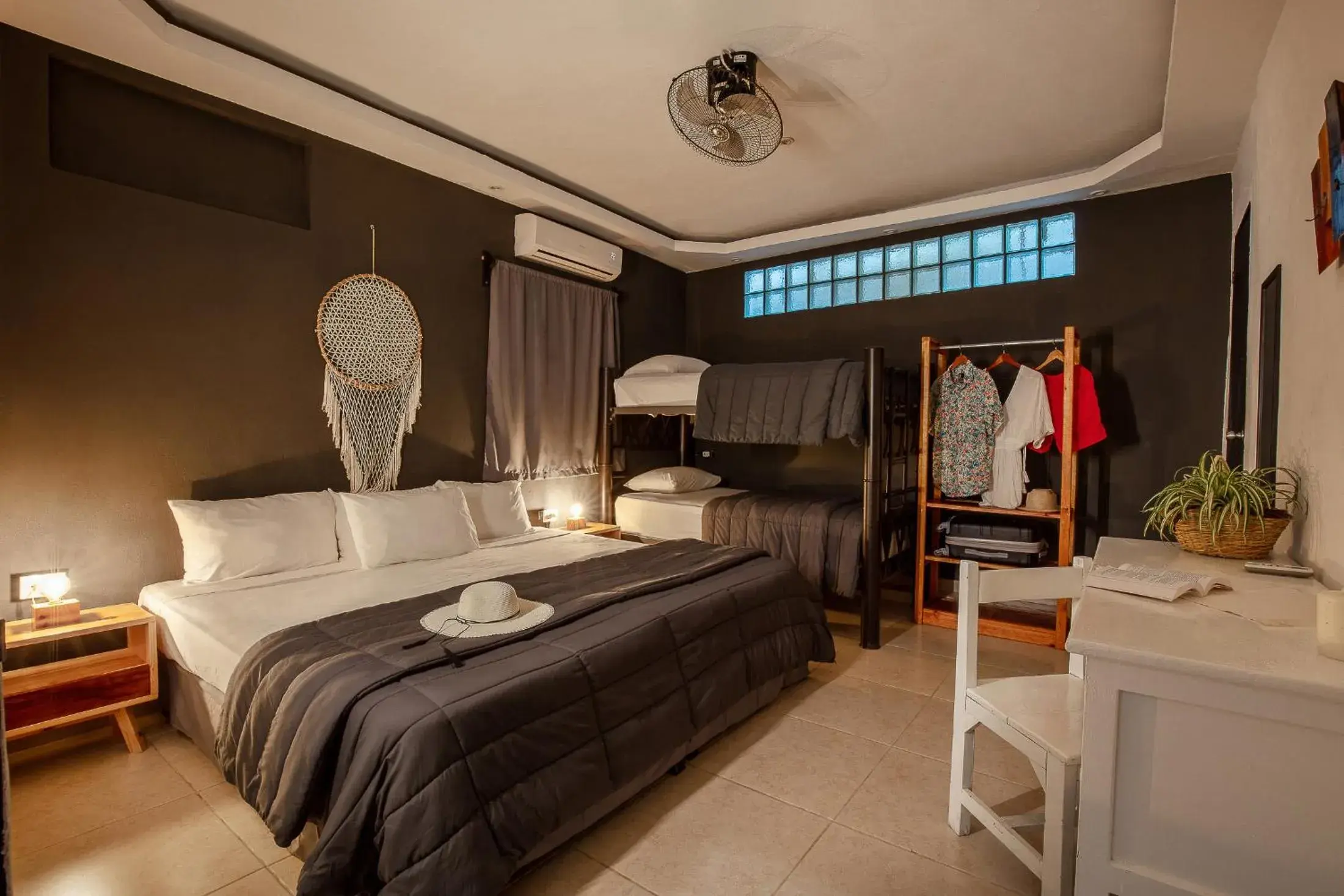 Superior Double Room in Che Playa Hostel & Bar Adults Only Superior Double Room in Che Playa Hostel & Bar Adults Only
