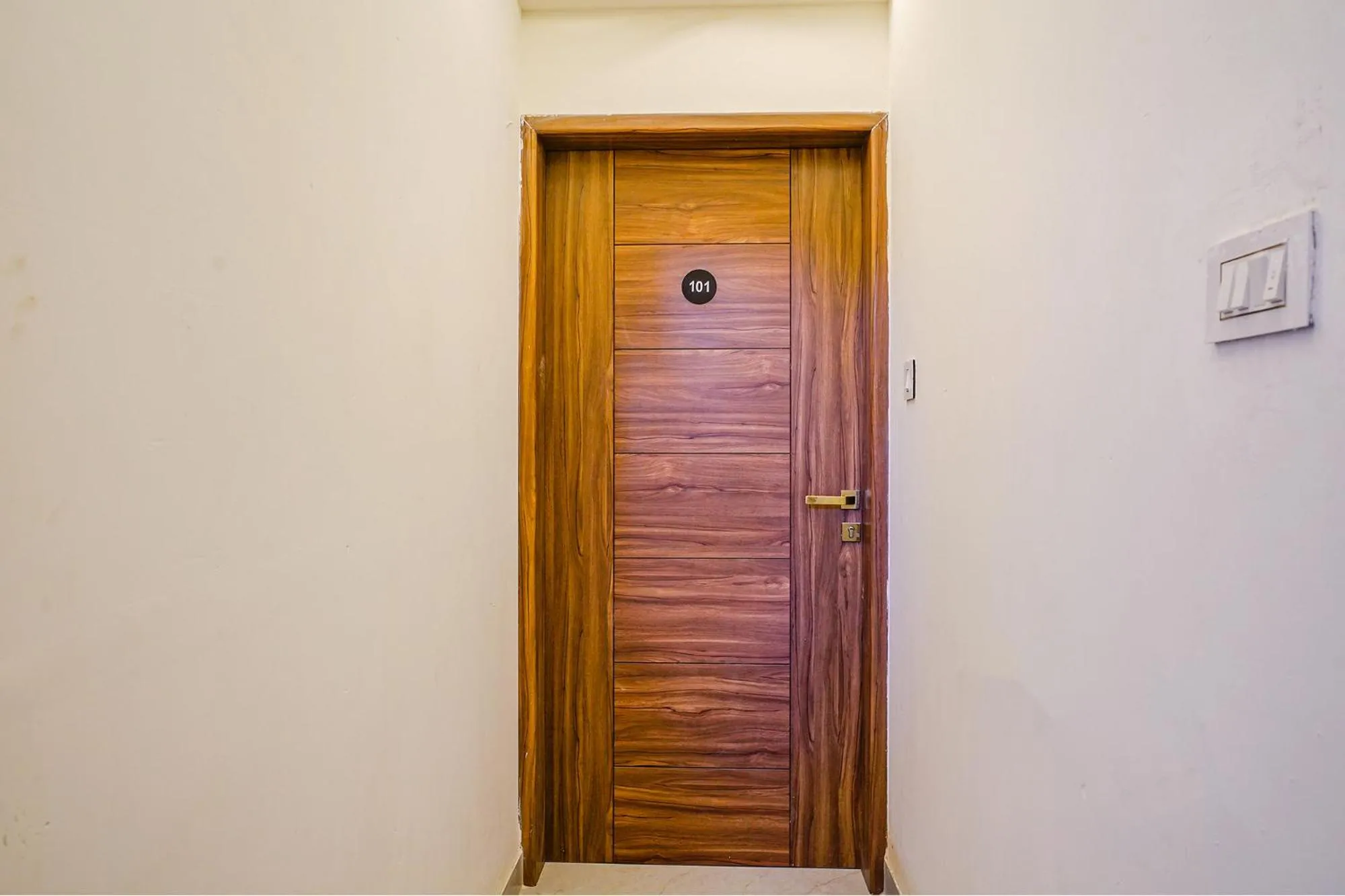 Lobby or reception in Via Crystal Inn - Nr Suvarndeep Chowk