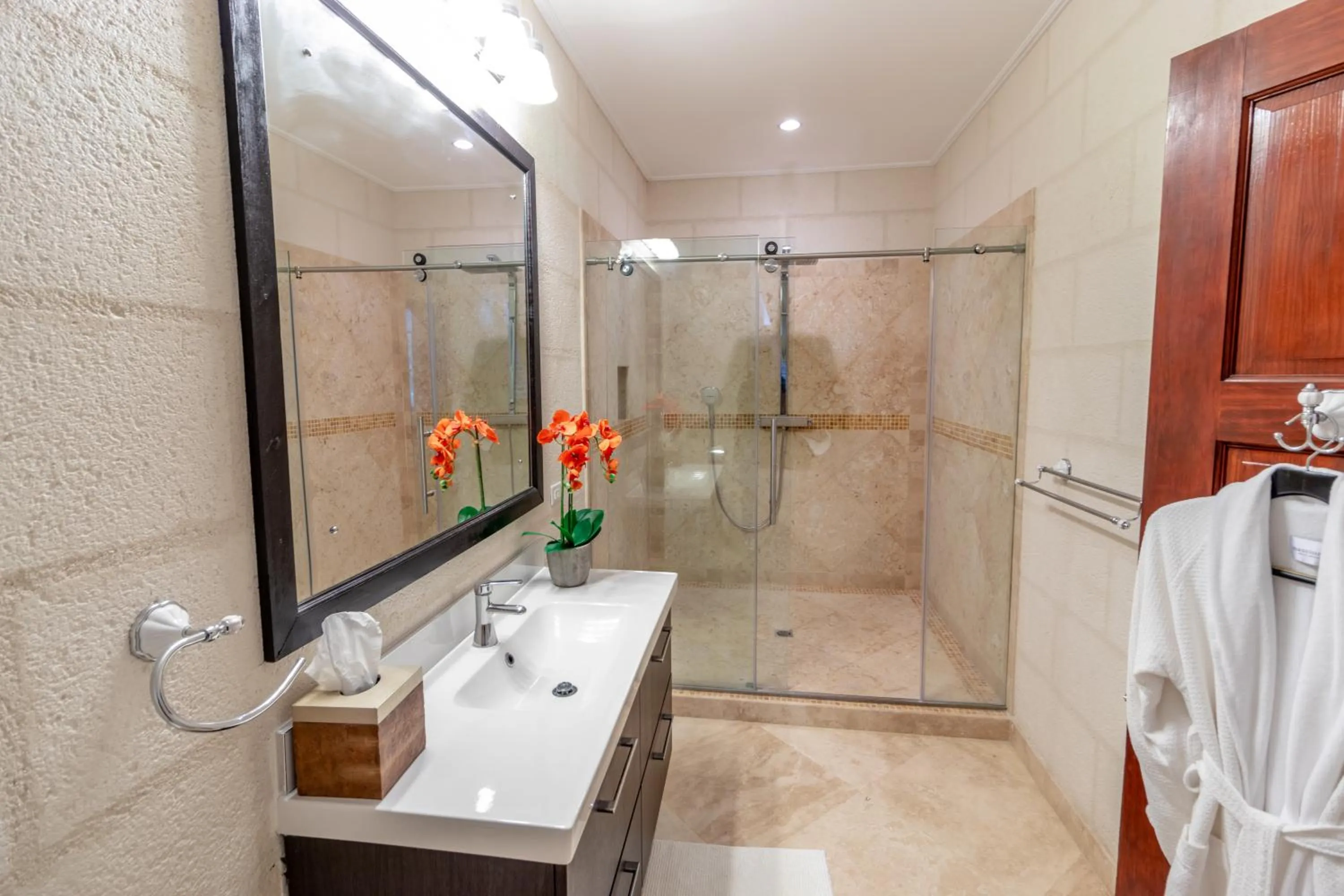 Shower in Sweetfield Manor