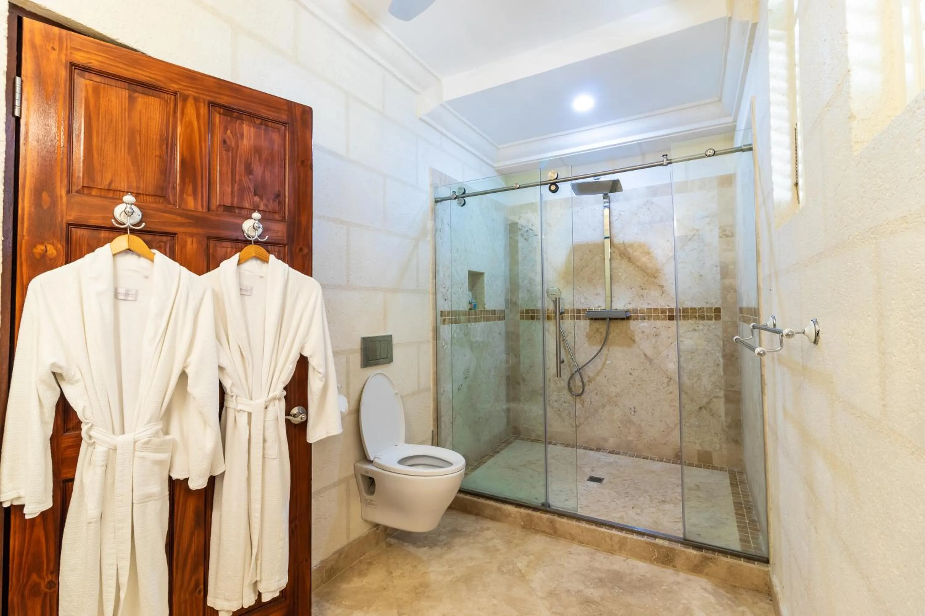Shower in Sweetfield Manor