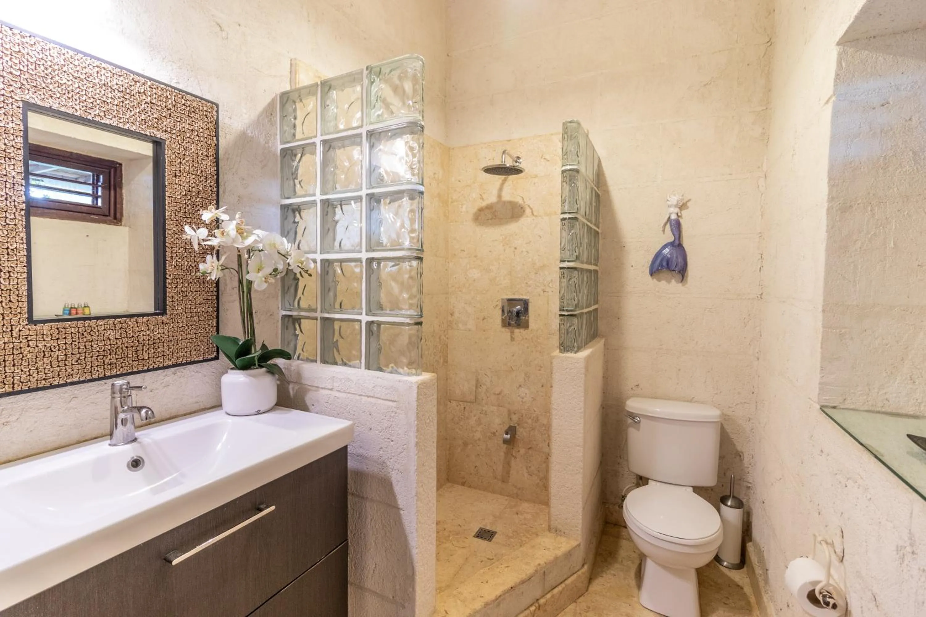 Toilet in Sweetfield Manor