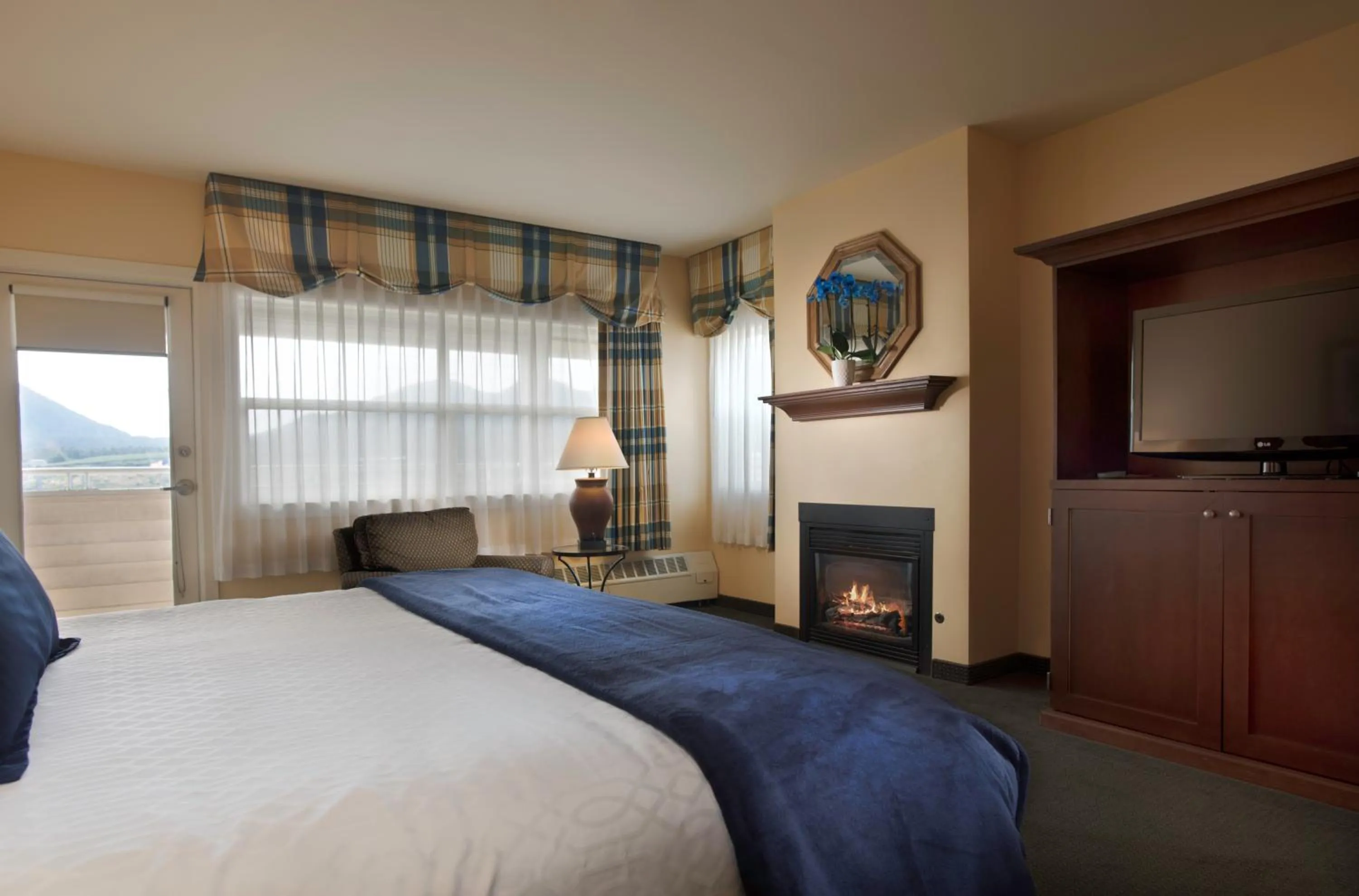 Bedroom, Bed in The Landing Hotel