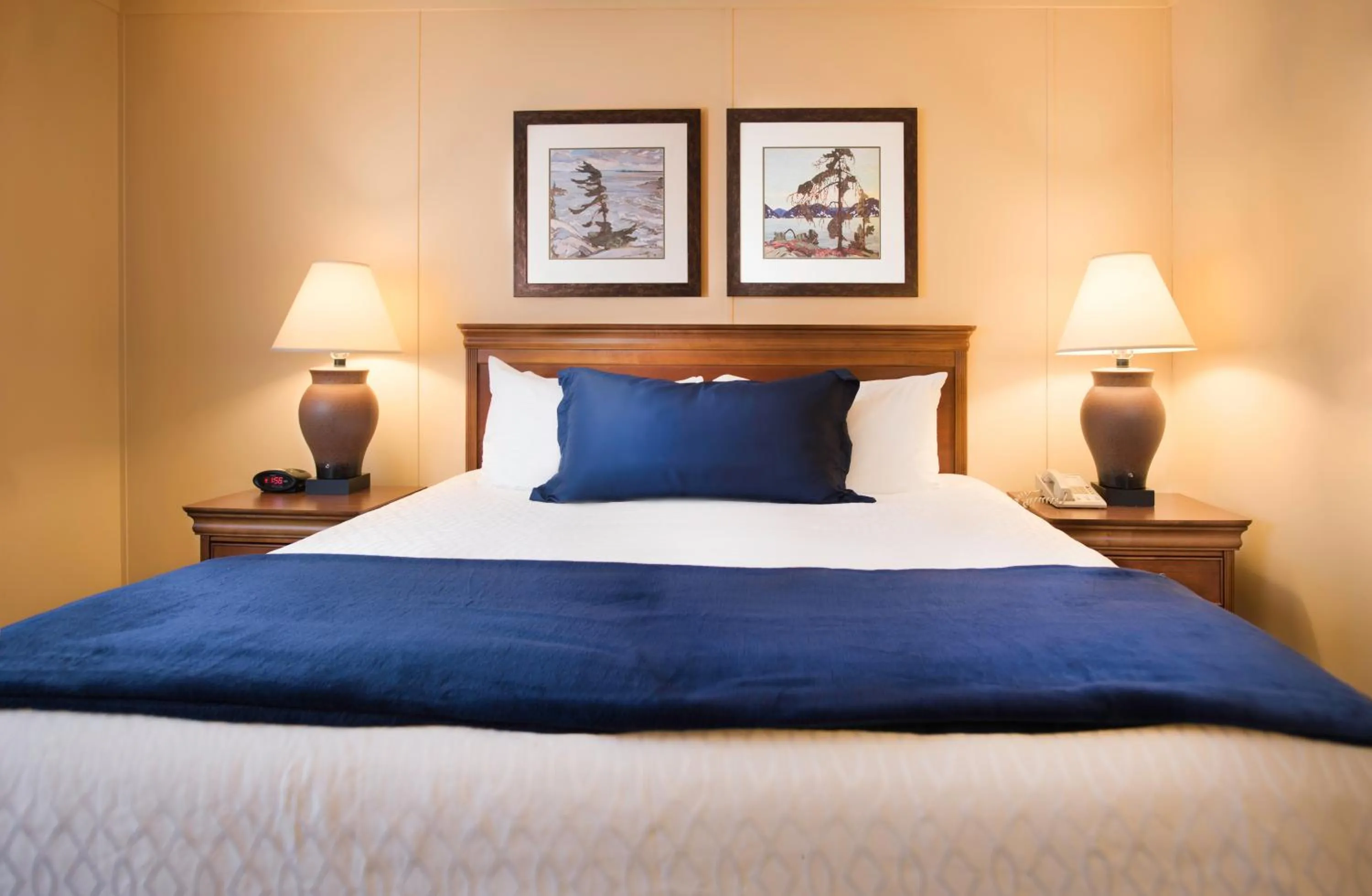 Bed in The Landing Hotel