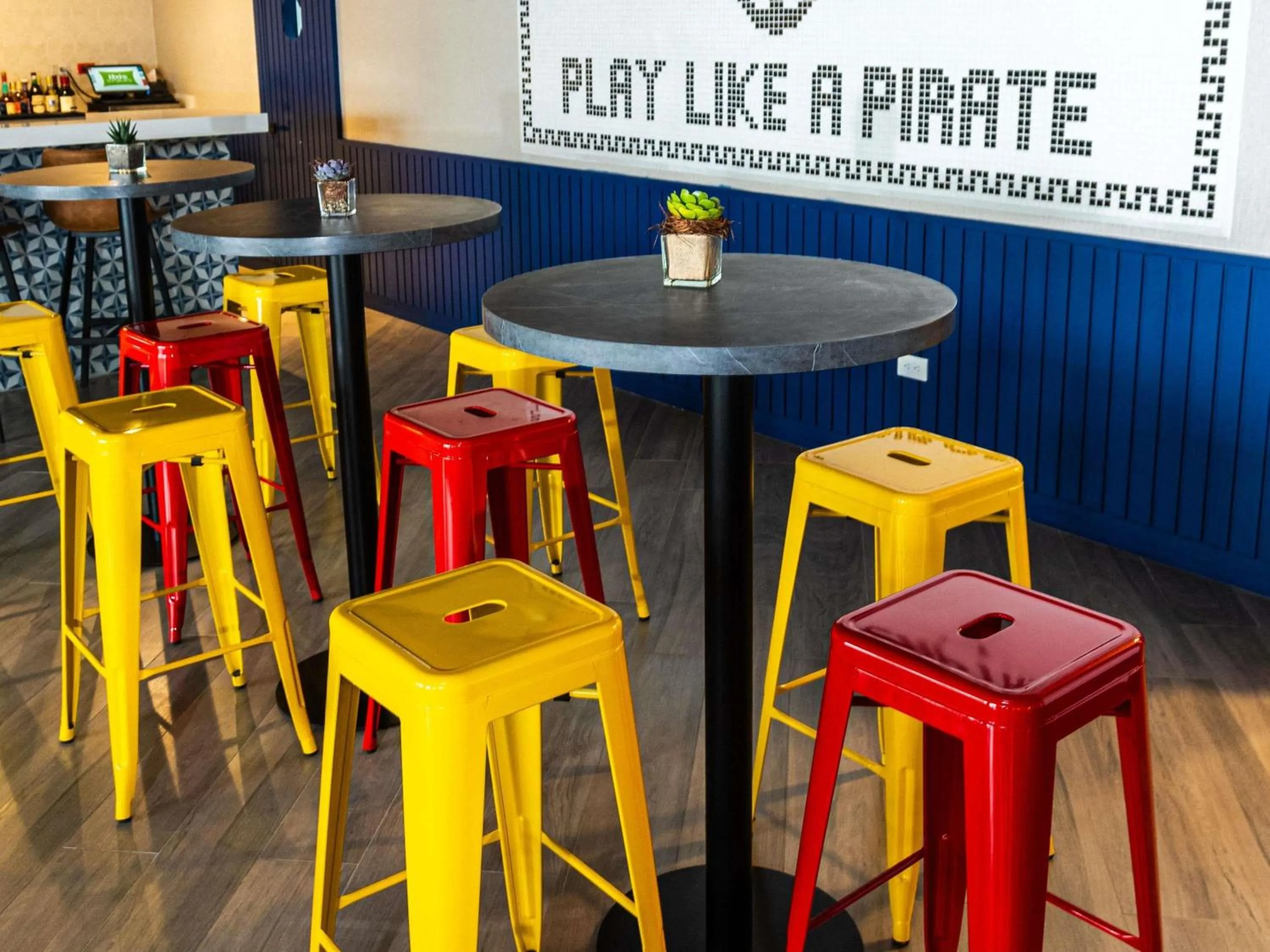 Lounge or bar in Ibis Styles El Malecon Guayaquil