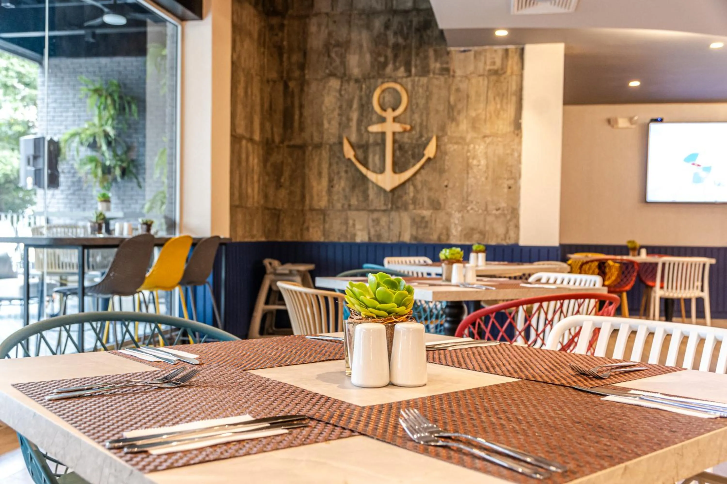 Restaurant/places to eat in Ibis Styles El Malecon Guayaquil