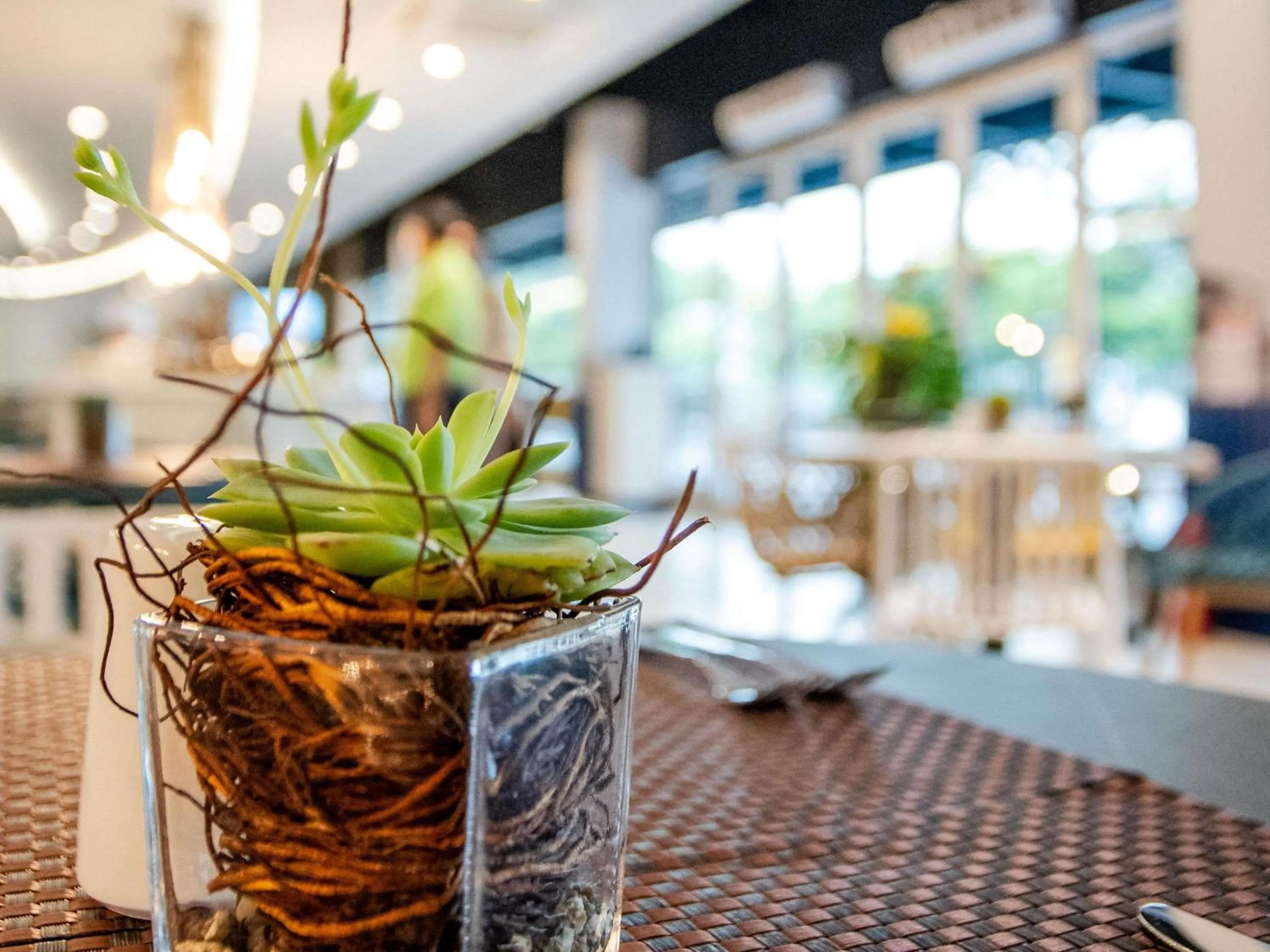 Restaurant/places to eat in Ibis Styles El Malecon Guayaquil