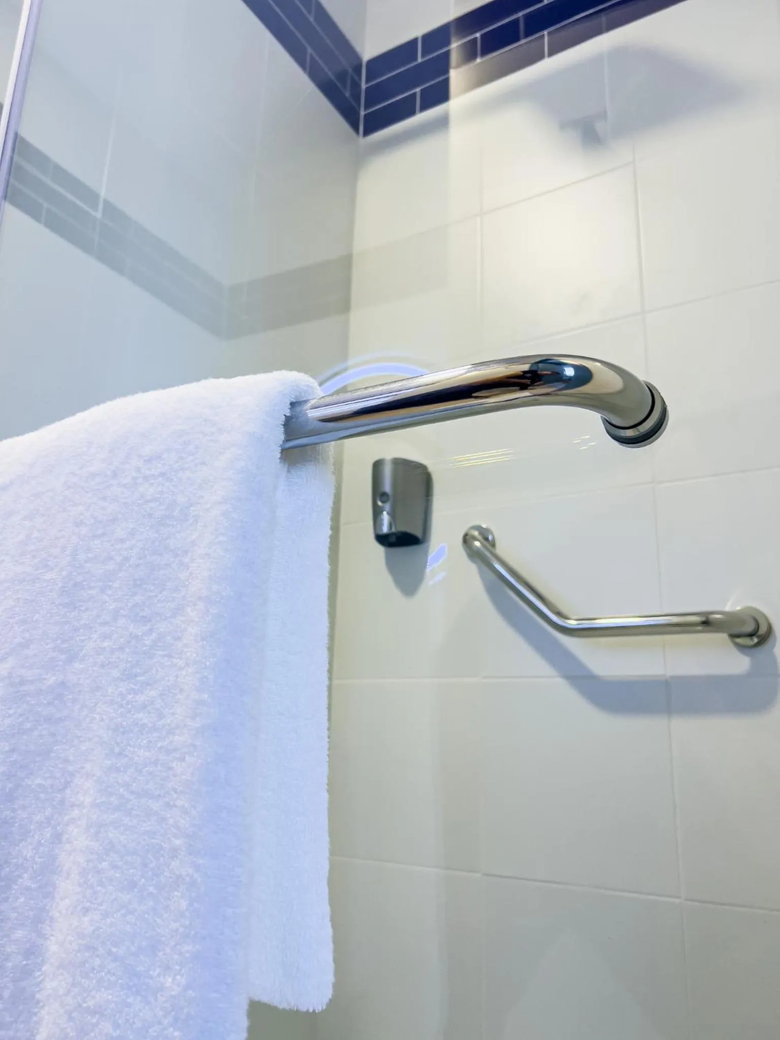 Shower in Ibis Styles El Malecon Guayaquil