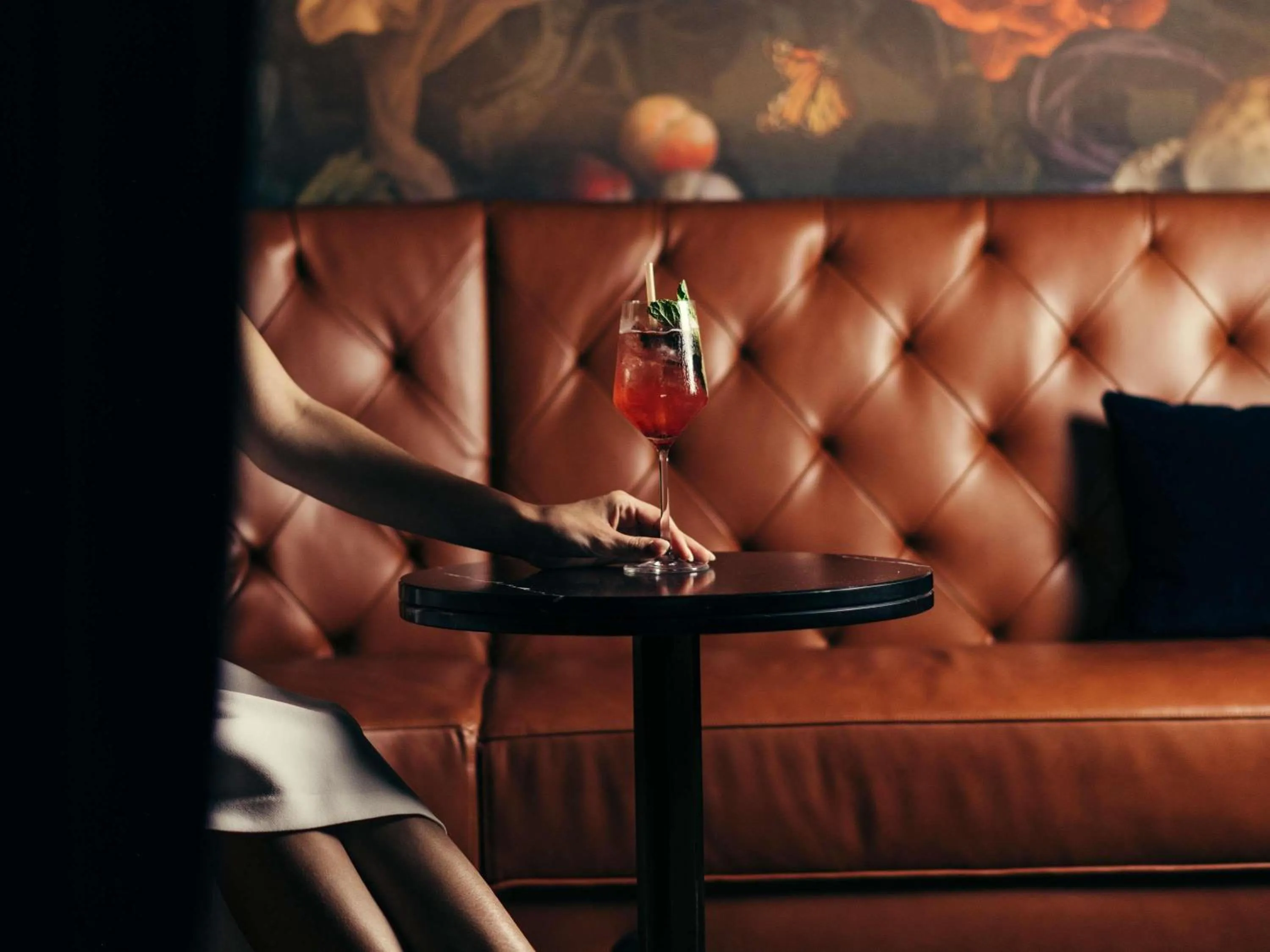 Lounge or bar in Raffles Boston