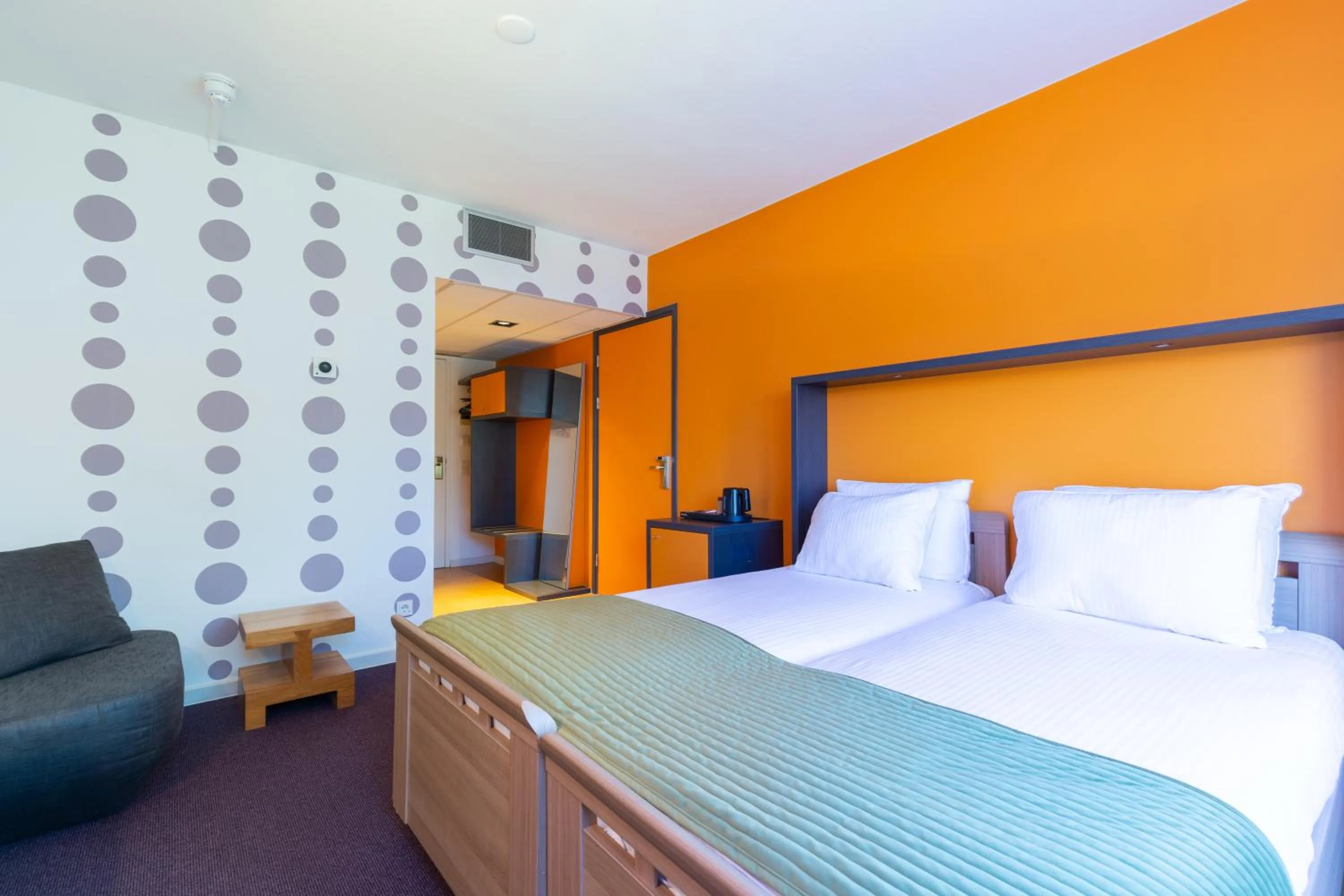 Bedroom, Bed in Amrâth Airport Hotel Rotterdam