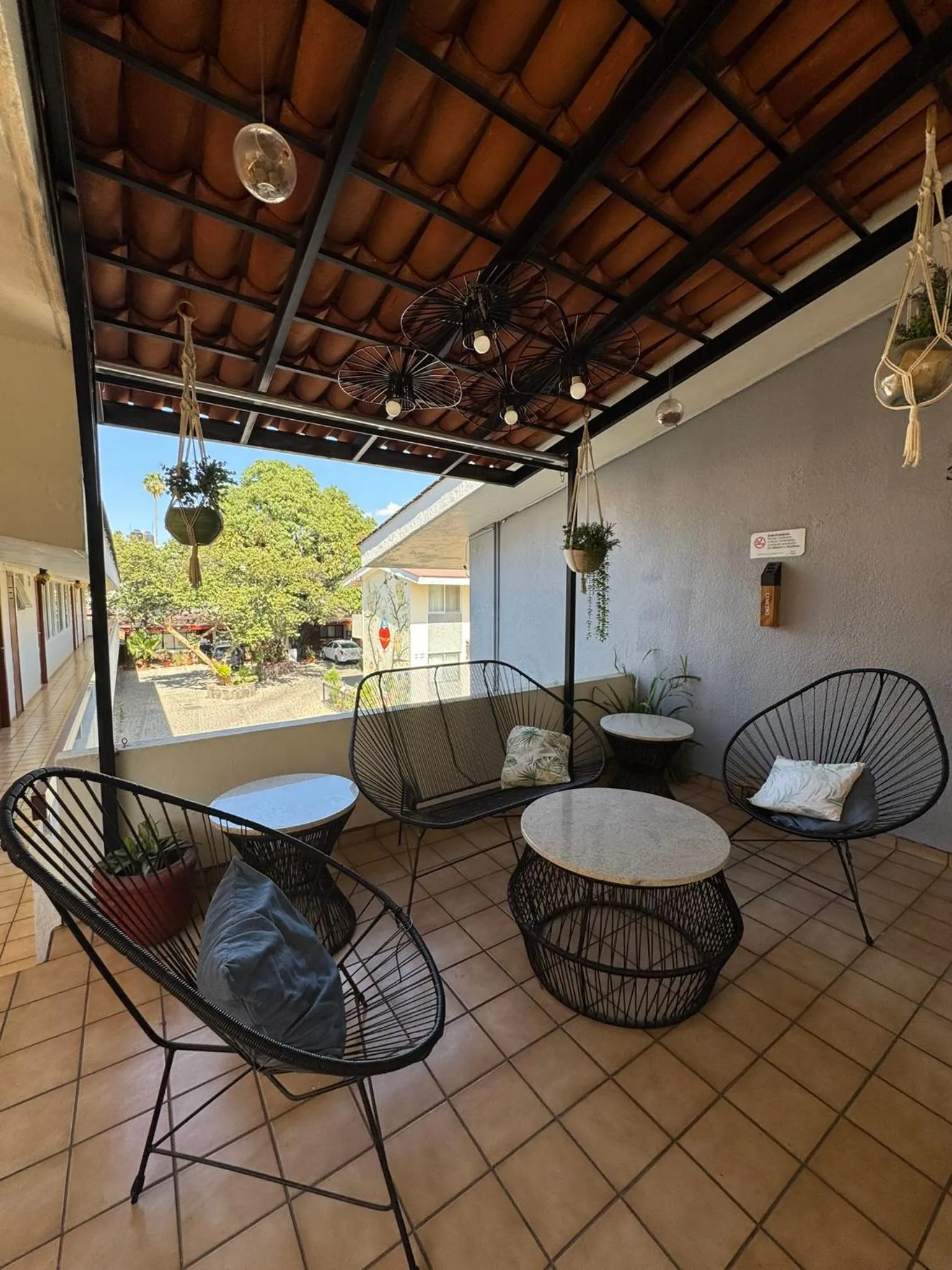 Seating area in Hotel Isabel