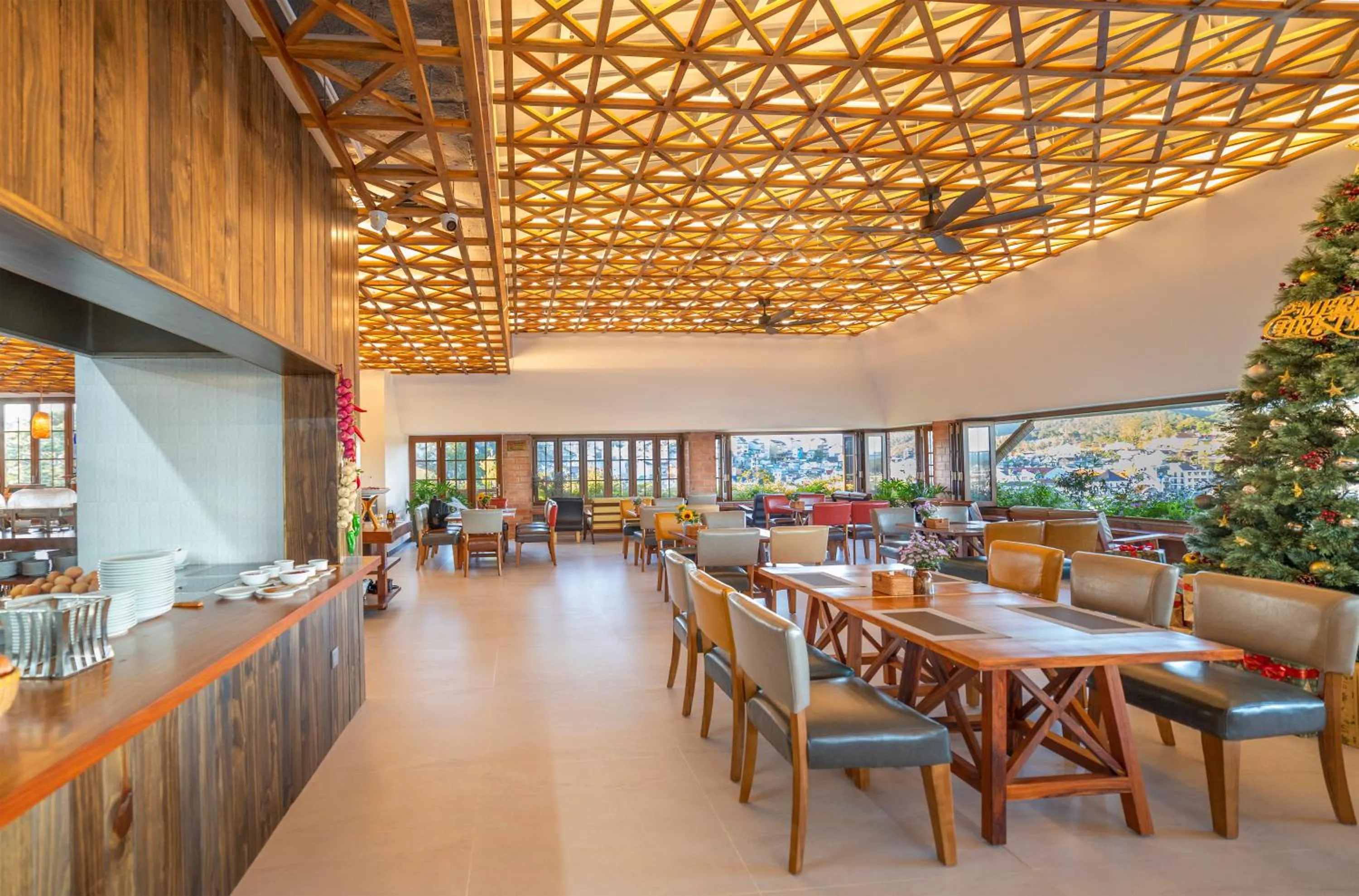 Restaurant/places to eat in Brick House Dalat Hotel