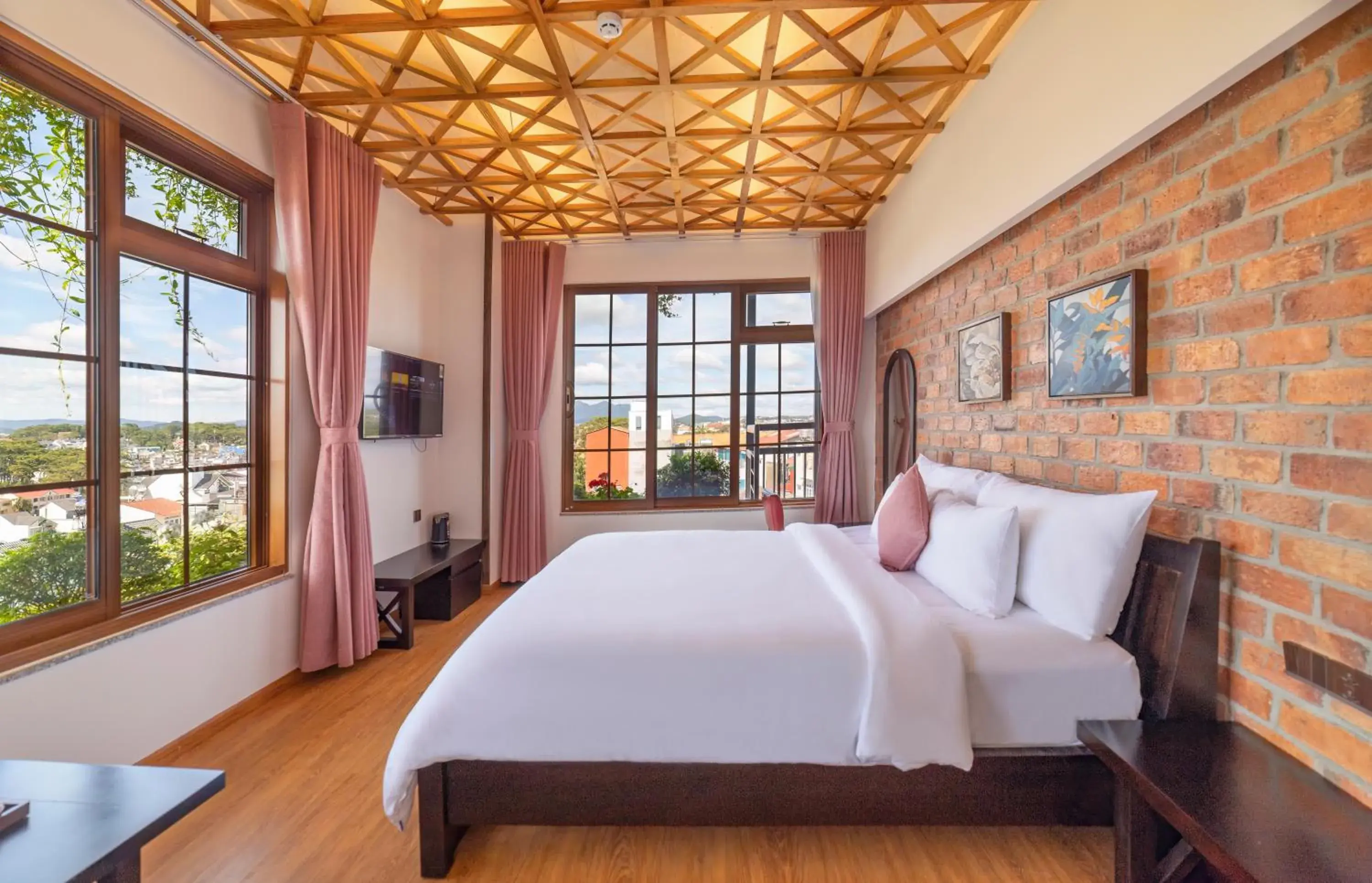 Deluxe Double Room in Brick House Dalat Hotel Deluxe Double Room in Brick House Dalat Hotel