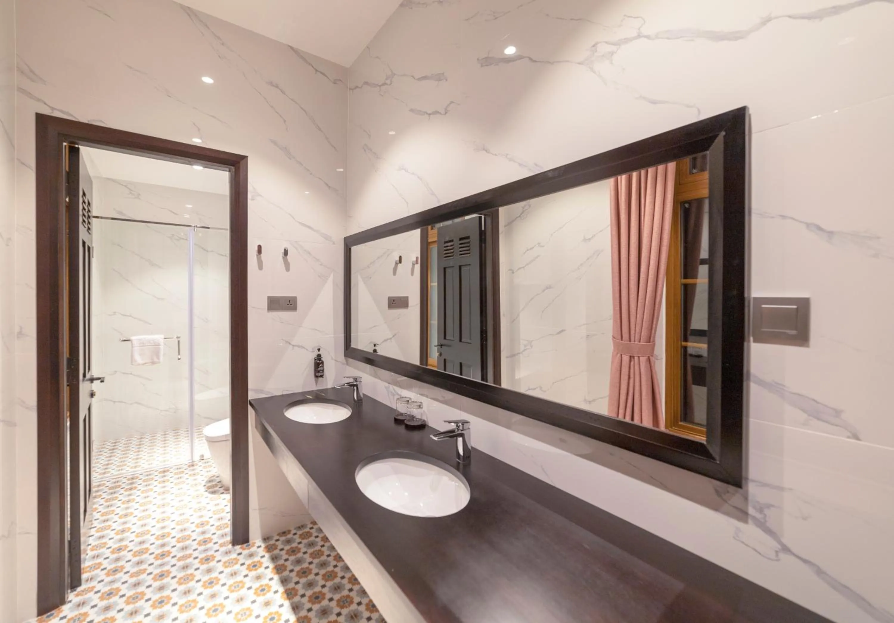 Bathroom in Brick House Dalat Hotel