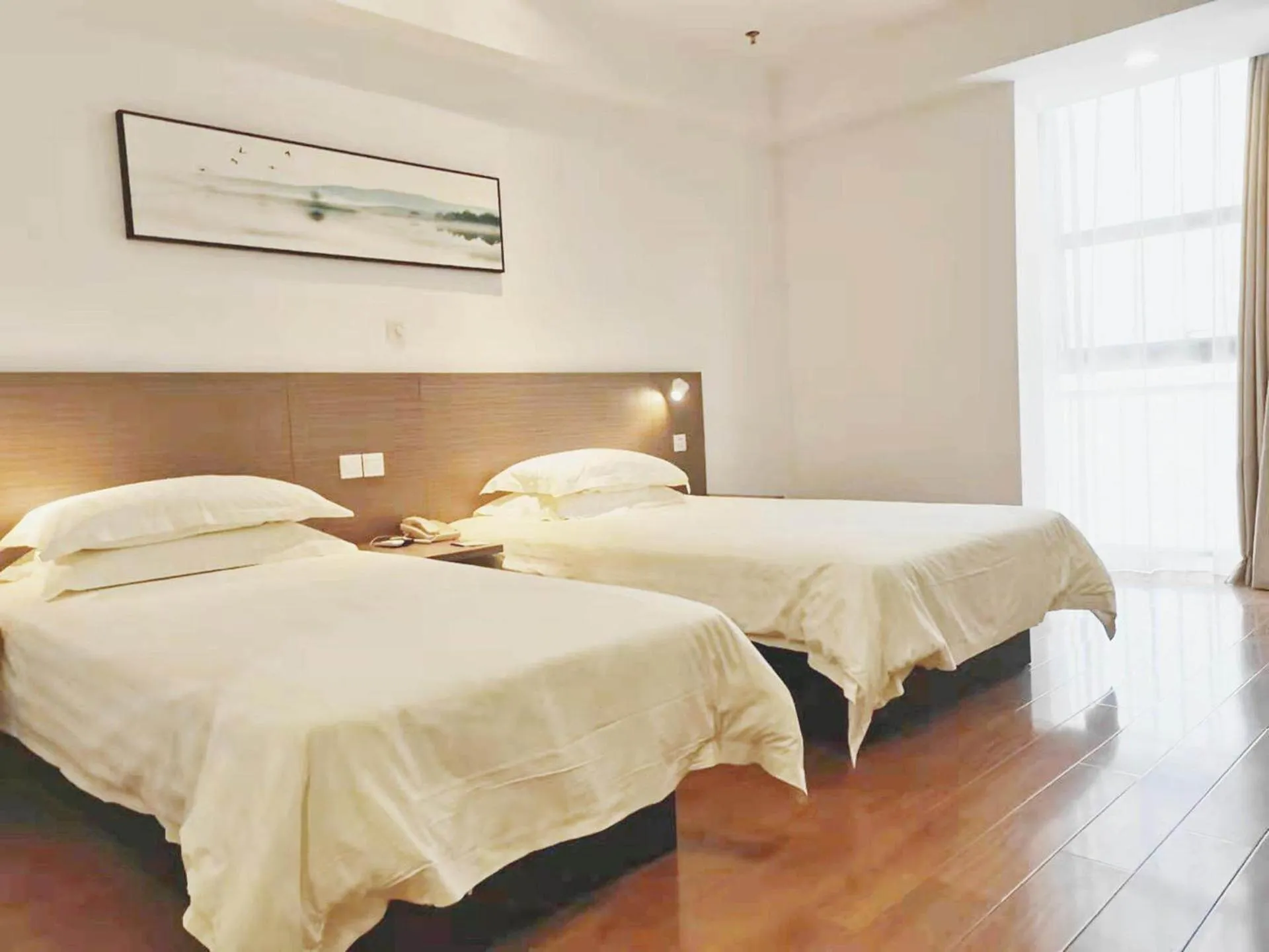 Bed in JinJiang Inn Fashion Zhenjiang Dagang Pingchang Road