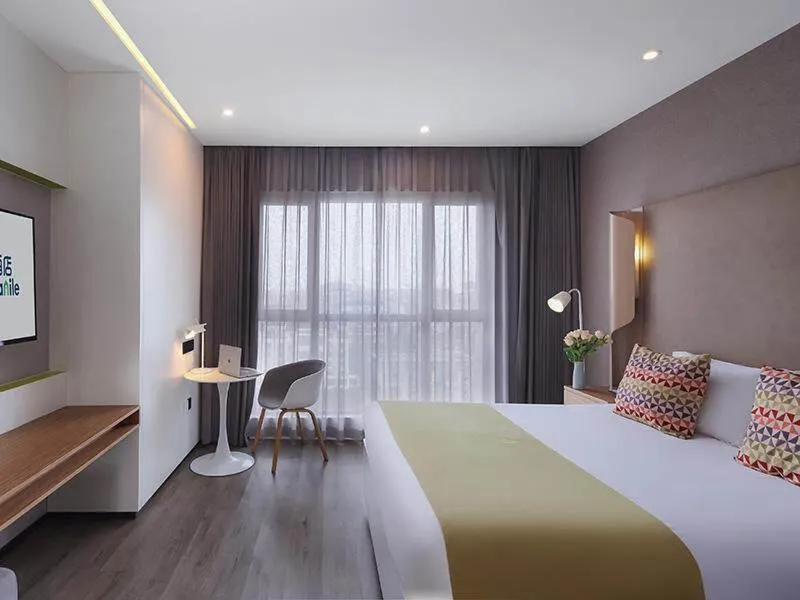 Bed in Campanile Yangzhou Slender West Lake