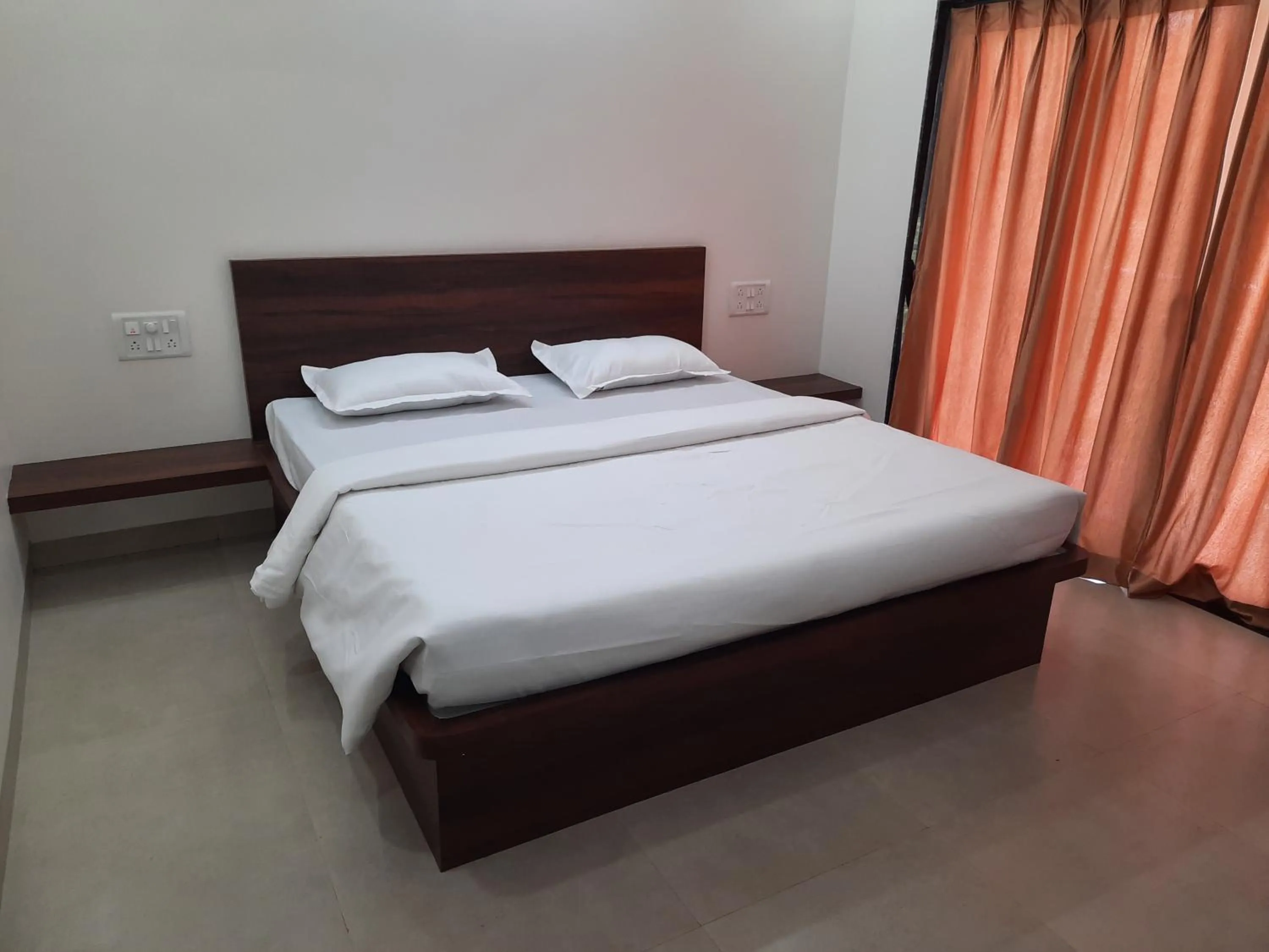 Bedroom, Bed in Raapan Beach Resort