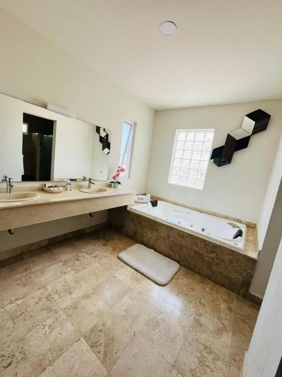 King Room with Spa Bath in Hotel del Pescador King Room with Spa Bath in Hotel del Pescador