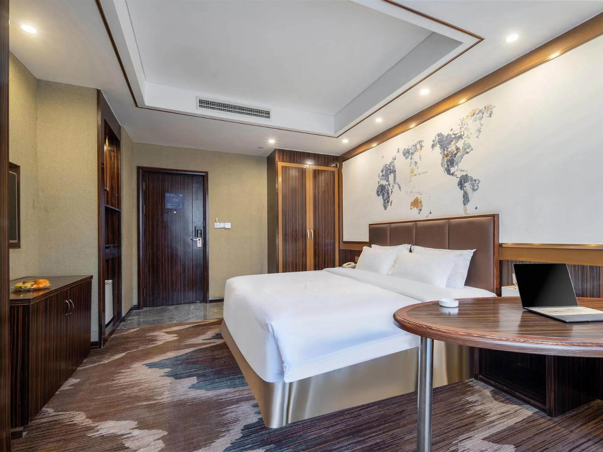 Kyriad Marvelous Hotel Weihai Railway Station