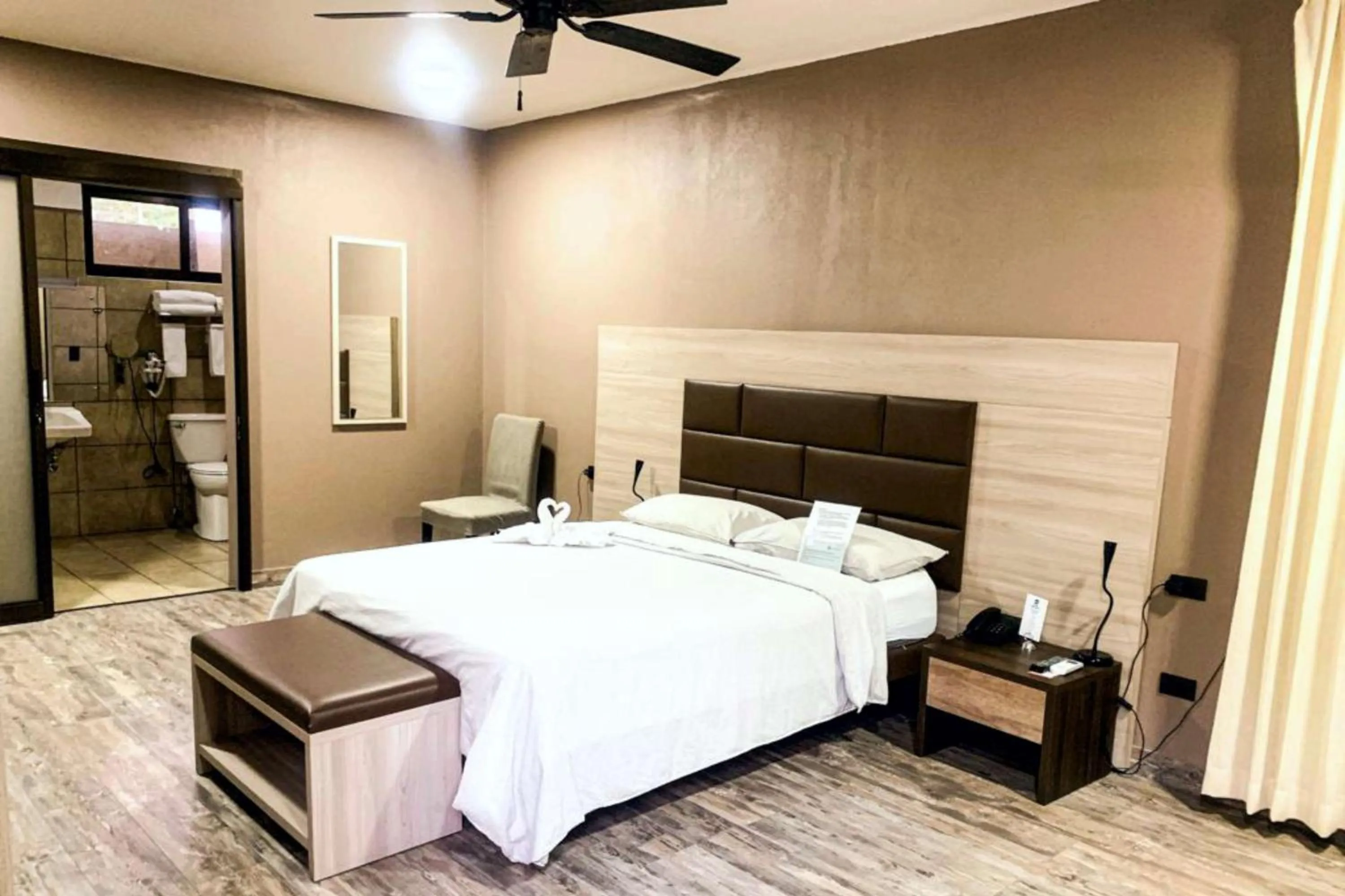 Photo of the whole room, Bed in Best Western El Sitio Hotel