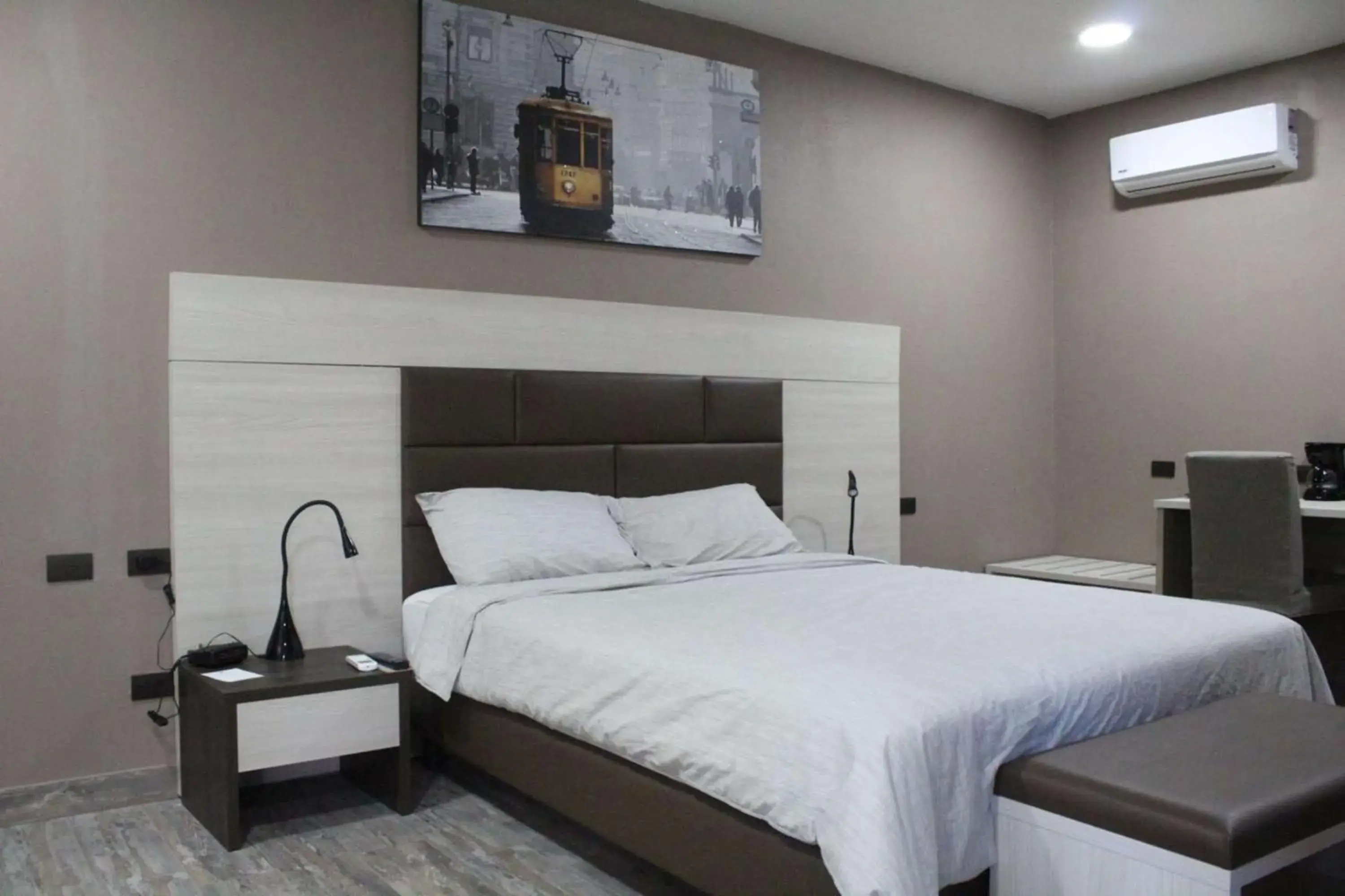 King Room - Non-Smoking in Best Western El Sitio Hotel King Room - Non-Smoking in Best Western El Sitio Hotel