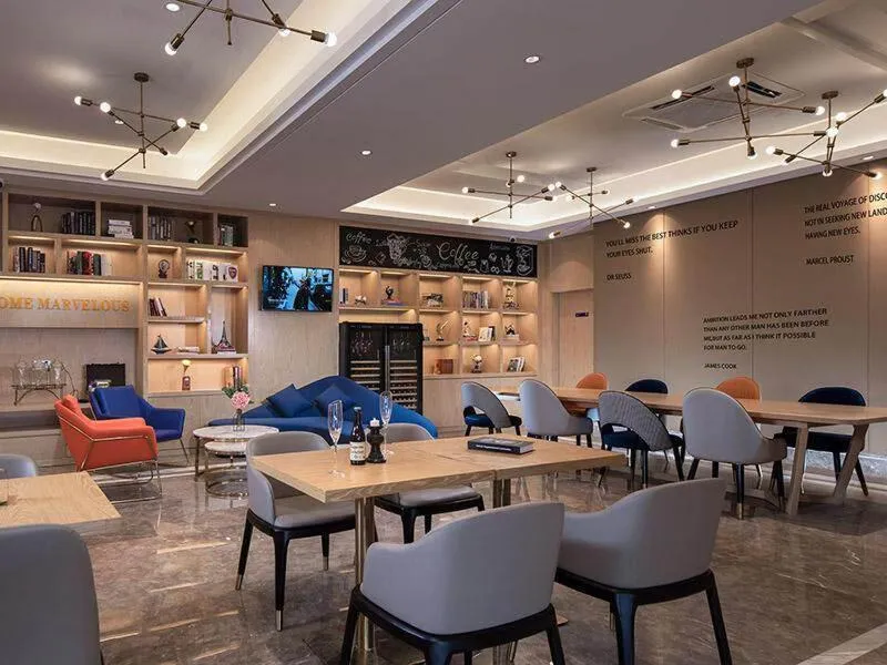 Kyriad Marvelous Hotel Huizhou South Station Danshui YI Center