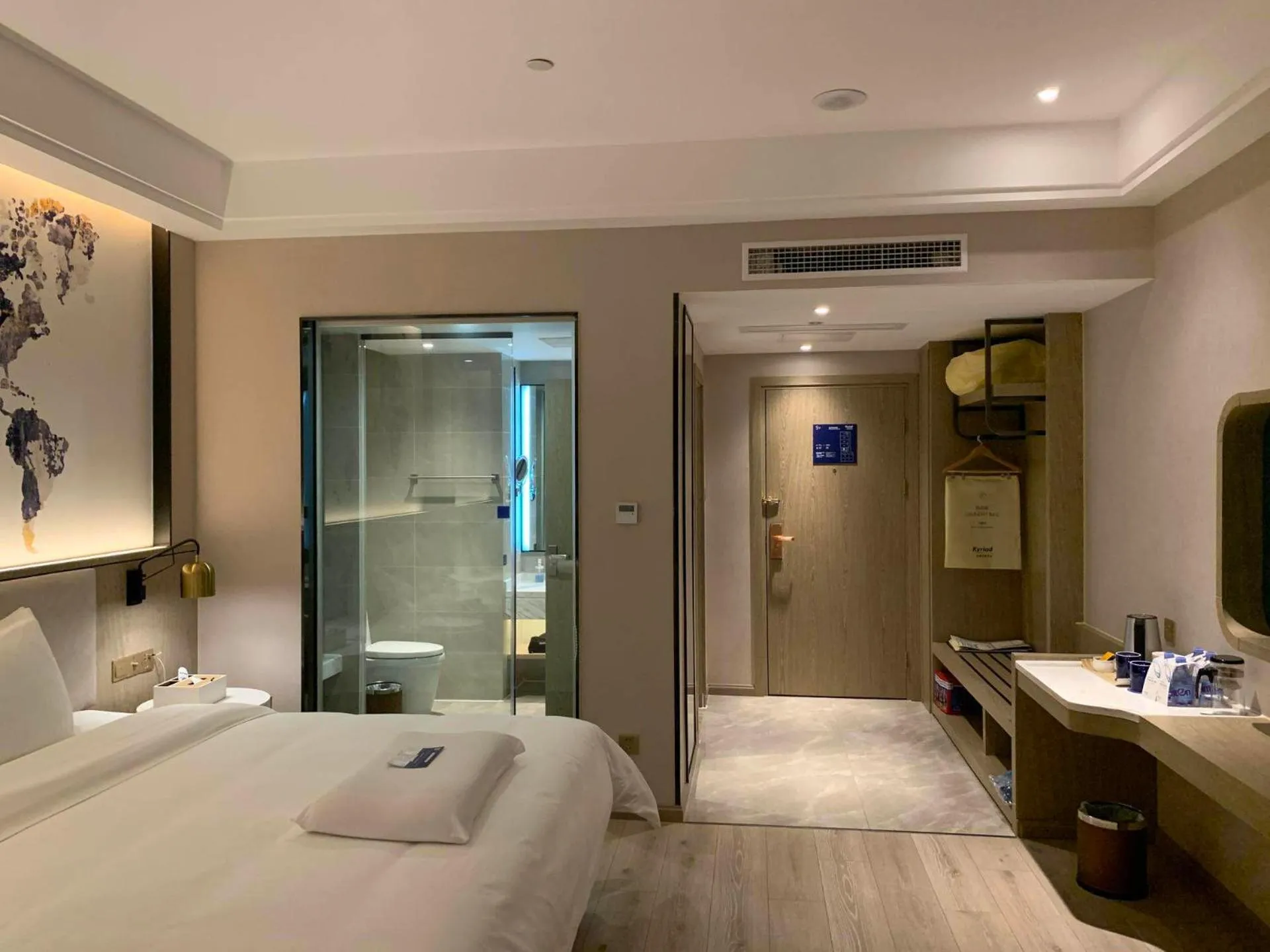 Bed in Kyriad Marvelous Hotel Heyuan Hakka Culture Park