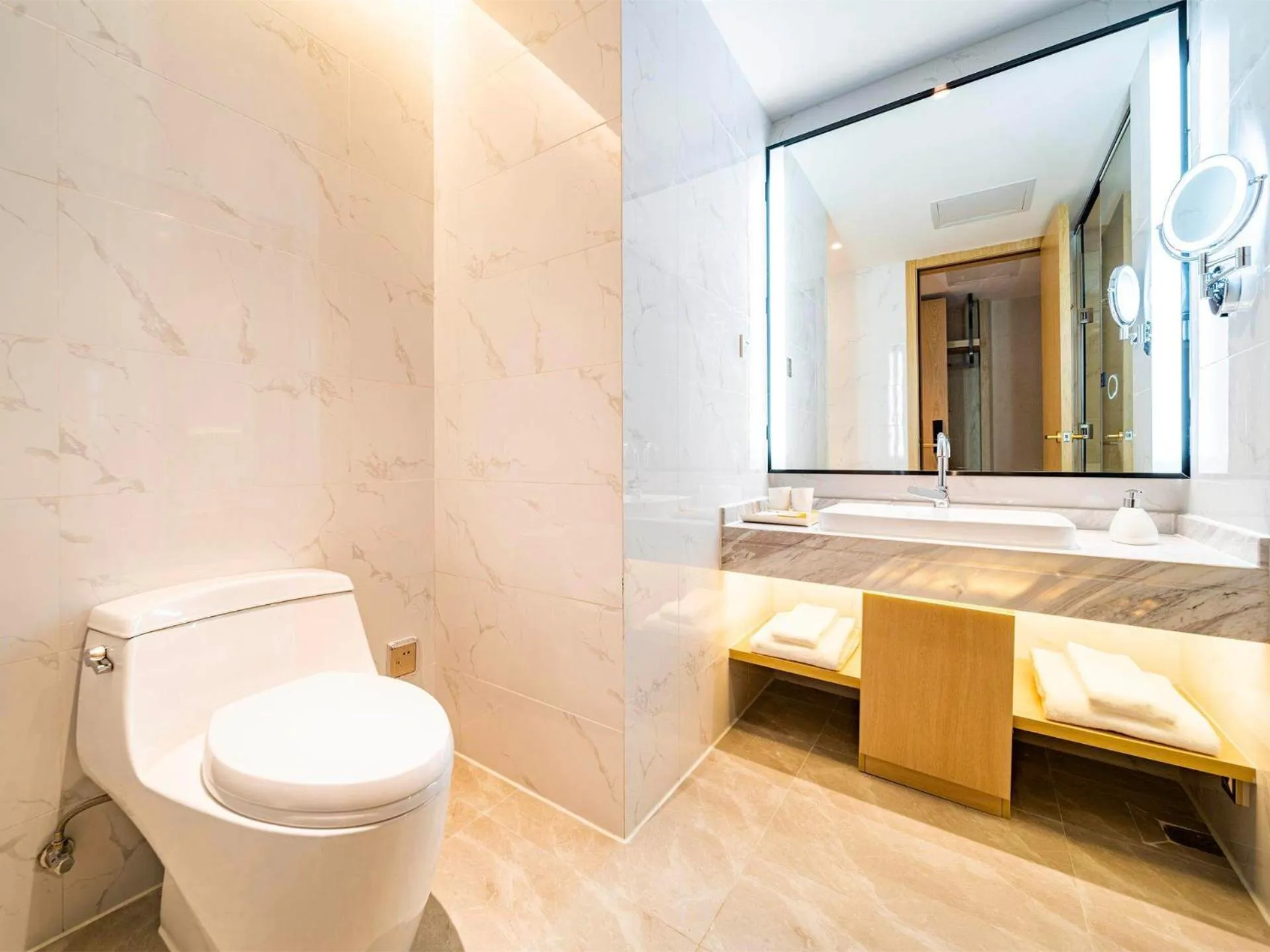 Kyriad Marvelous Hotel Heyuan Wanda Plaza