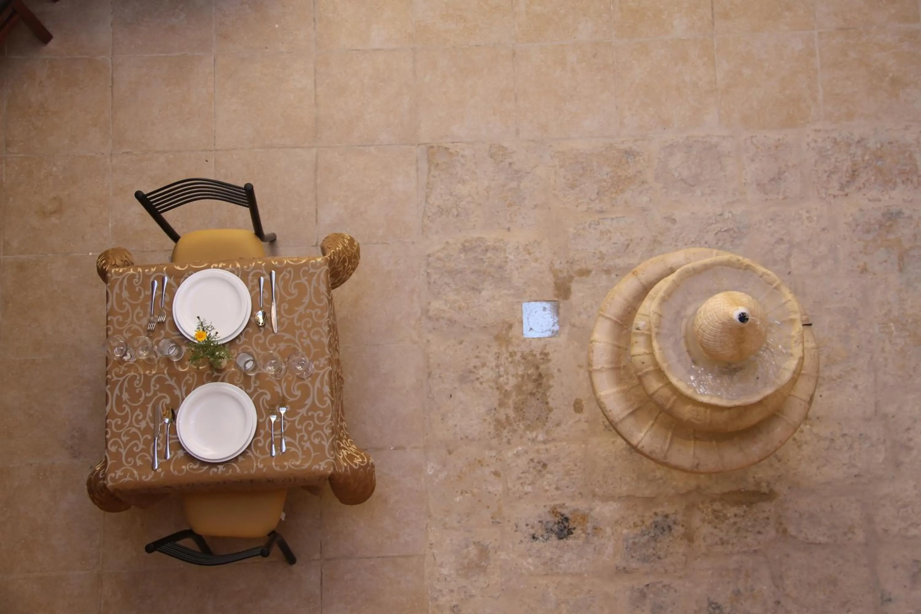 Restaurant/places to eat in Dar Sitti Aziza