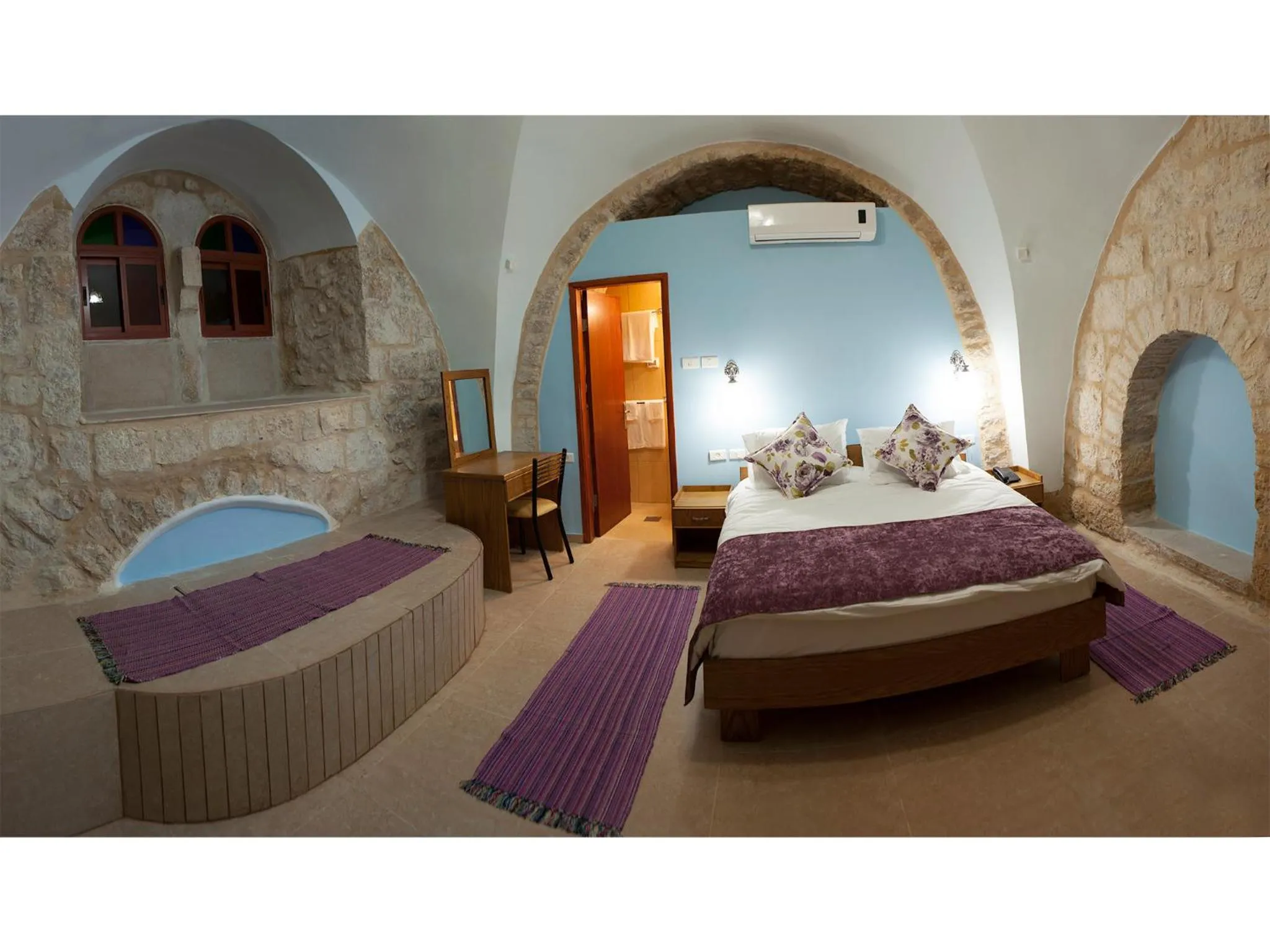 Photo of the whole room, Bed in Dar Sitti Aziza