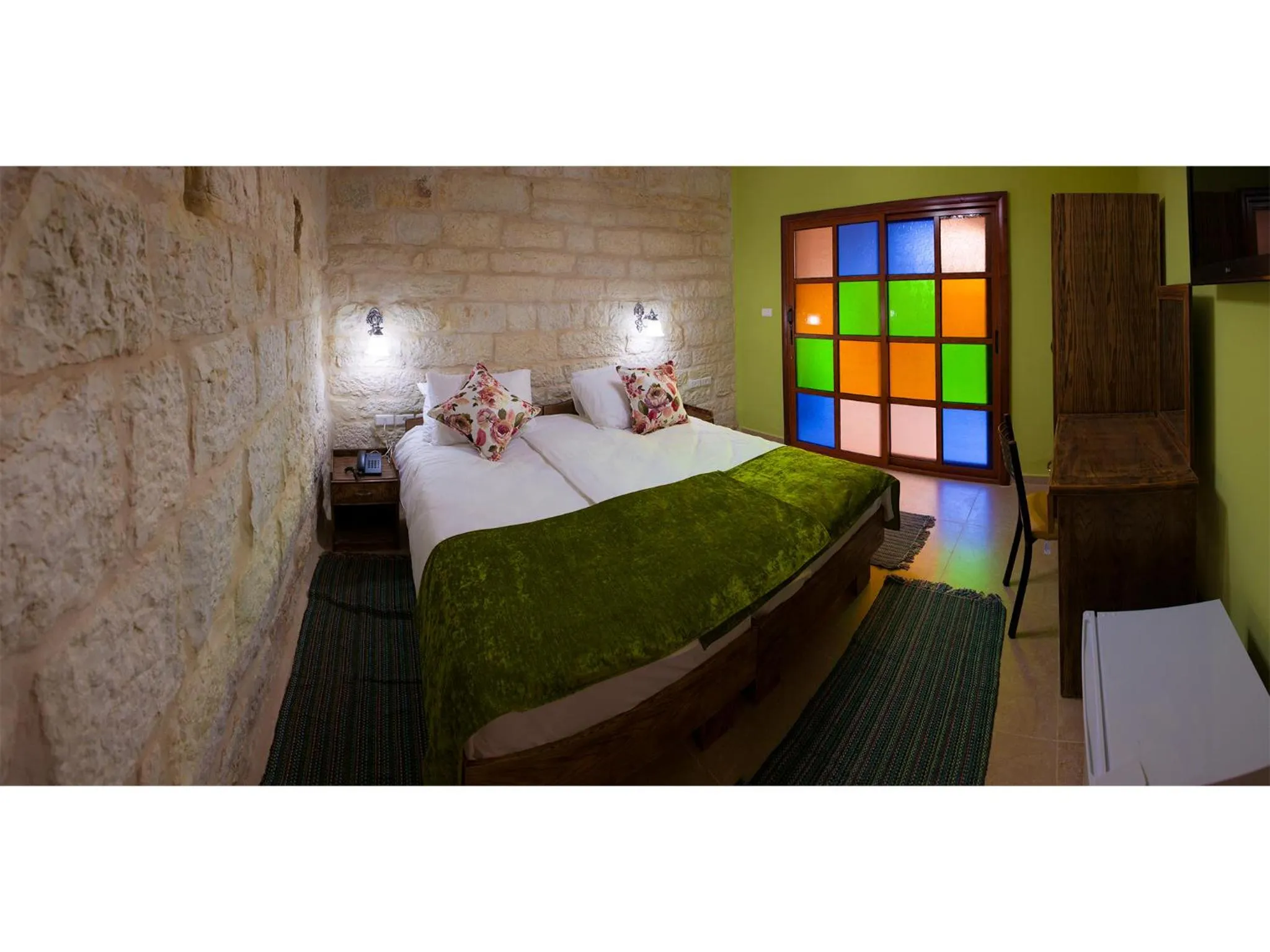 Photo of the whole room, Bed in Dar Sitti Aziza