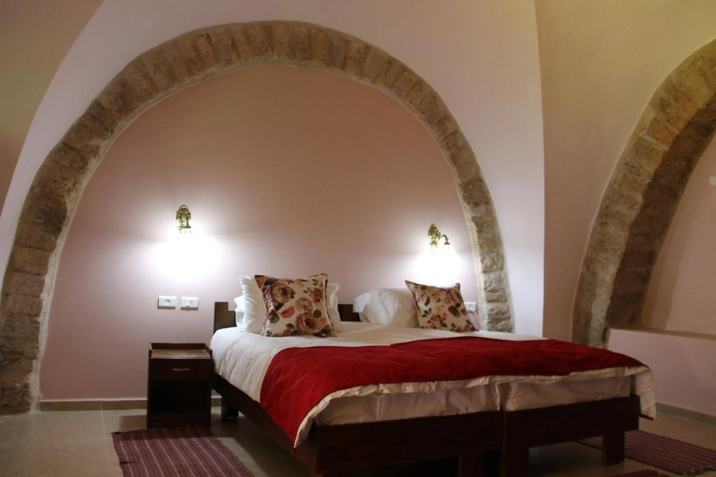 Bed in Dar Sitti Aziza